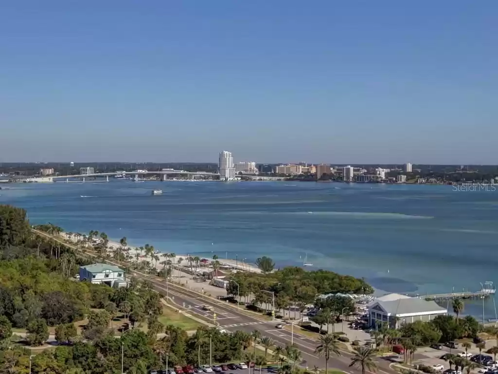 1170 GULF BOULEVARD, CLEARWATER BEACH, Florida 33767, 2 Bedrooms Bedrooms, ,2 BathroomsBathrooms,Residential Lease,For Rent,GULF,MFRU8248673