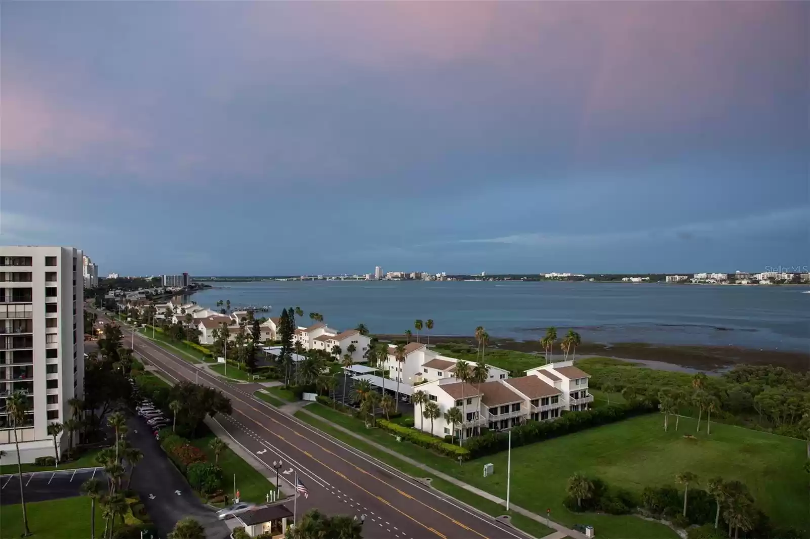 1480 GULF BOULEVARD, CLEARWATER, Florida 33767, 2 Bedrooms Bedrooms, ,2 BathroomsBathrooms,Residential Lease,For Rent,GULF,MFRU8248315