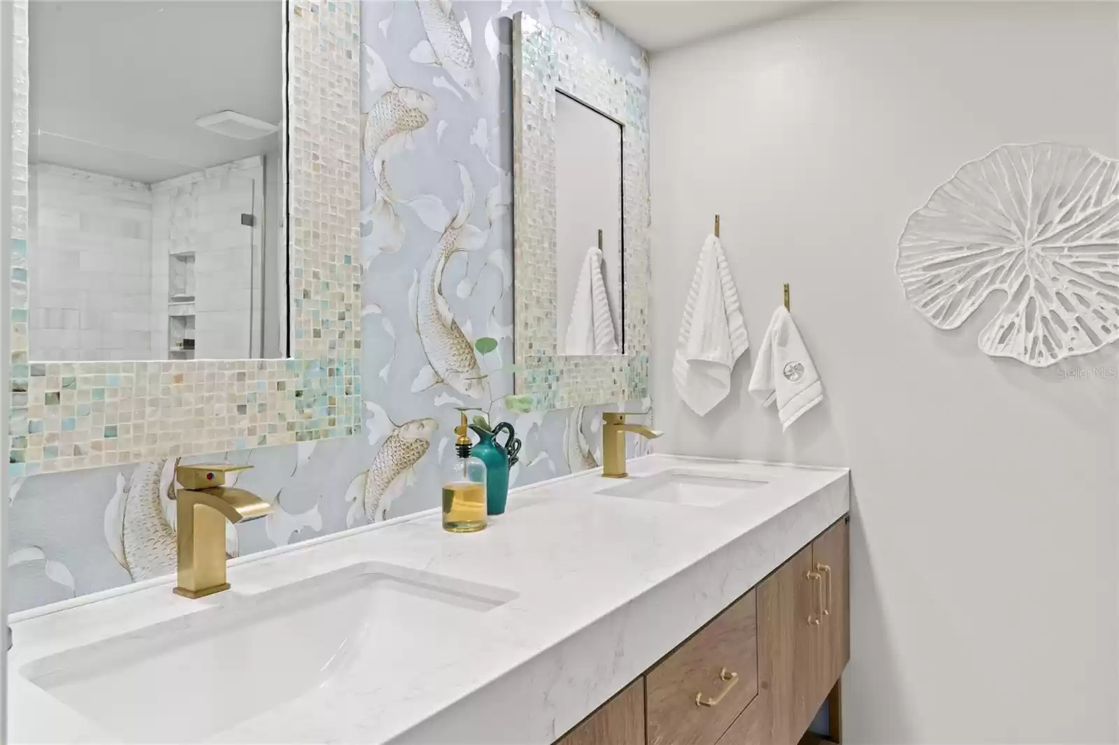 6021 BAHIA DEL MAR CIRCLE, SAINT PETERSBURG, Florida 33715, 2 Bedrooms Bedrooms, ,2 BathroomsBathrooms,Residential Lease,For Rent,BAHIA DEL MAR,MFRT3536792