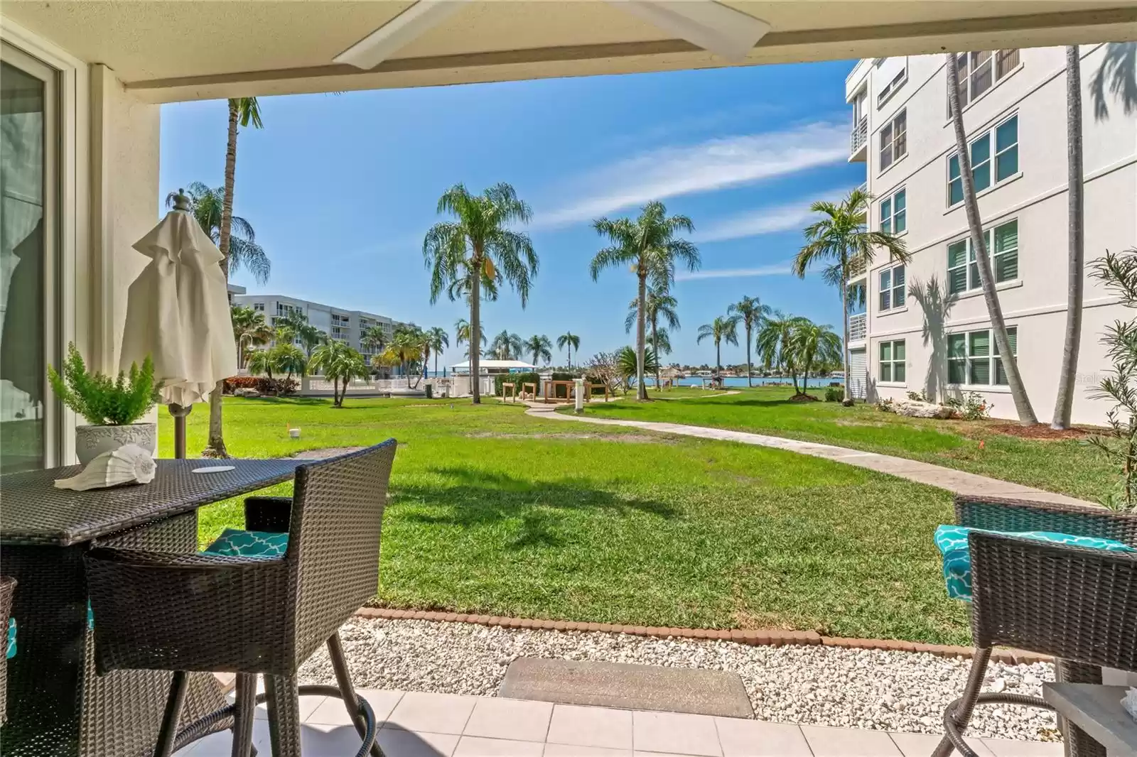 6021 BAHIA DEL MAR CIRCLE, SAINT PETERSBURG, Florida 33715, 2 Bedrooms Bedrooms, ,2 BathroomsBathrooms,Residential Lease,For Rent,BAHIA DEL MAR,MFRT3536792