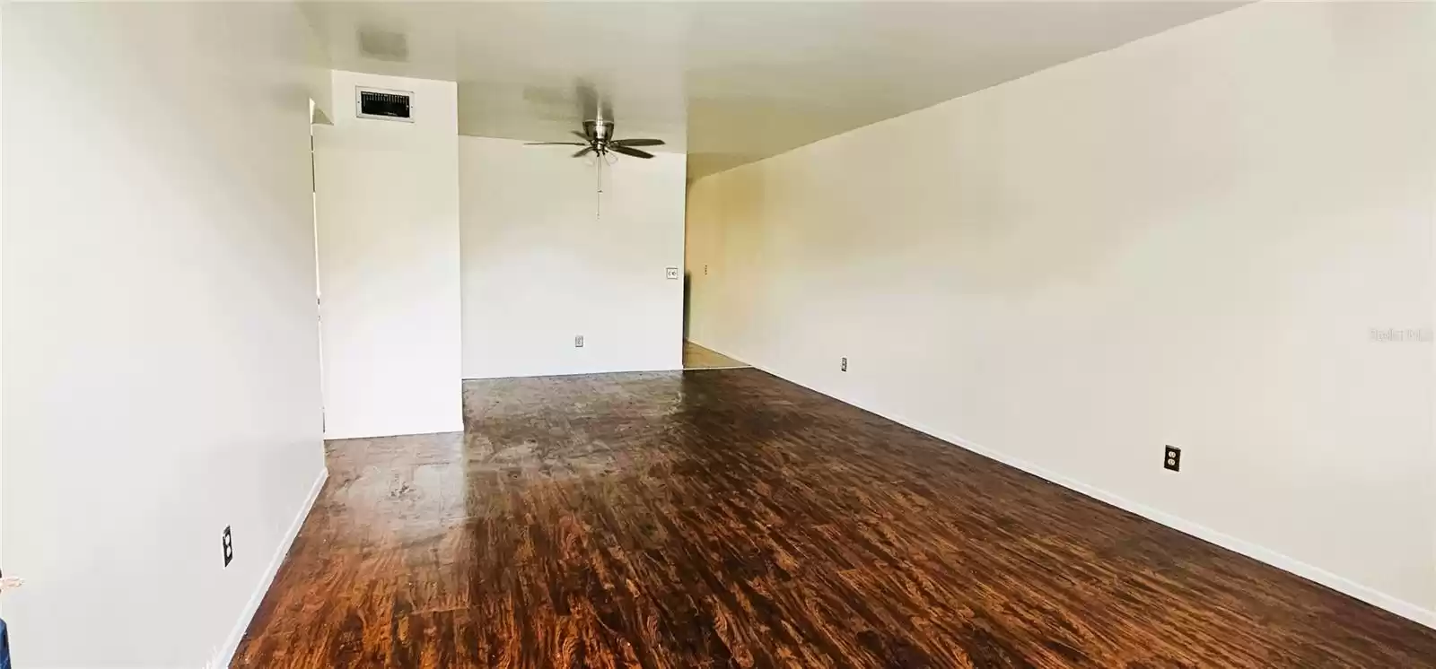 2386 SUMATRAN WAY, CLEARWATER, Florida 33763, 2 Bedrooms Bedrooms, ,2 BathroomsBathrooms,Residential Lease,For Rent,SUMATRAN,MFRU8248809