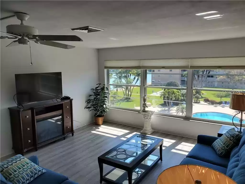 300 64TH AVENUE, ST PETE BEACH, Florida 33706, 1 Bedroom Bedrooms, ,1 BathroomBathrooms,Residential Lease,For Rent,64TH,MFRU8202682