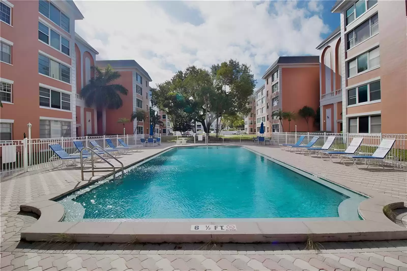 1900 68TH STREET, SAINT PETERSBURG, Florida 33710, 1 Bedroom Bedrooms, ,1 BathroomBathrooms,Residential Lease,For Rent,68TH,MFRU8248834