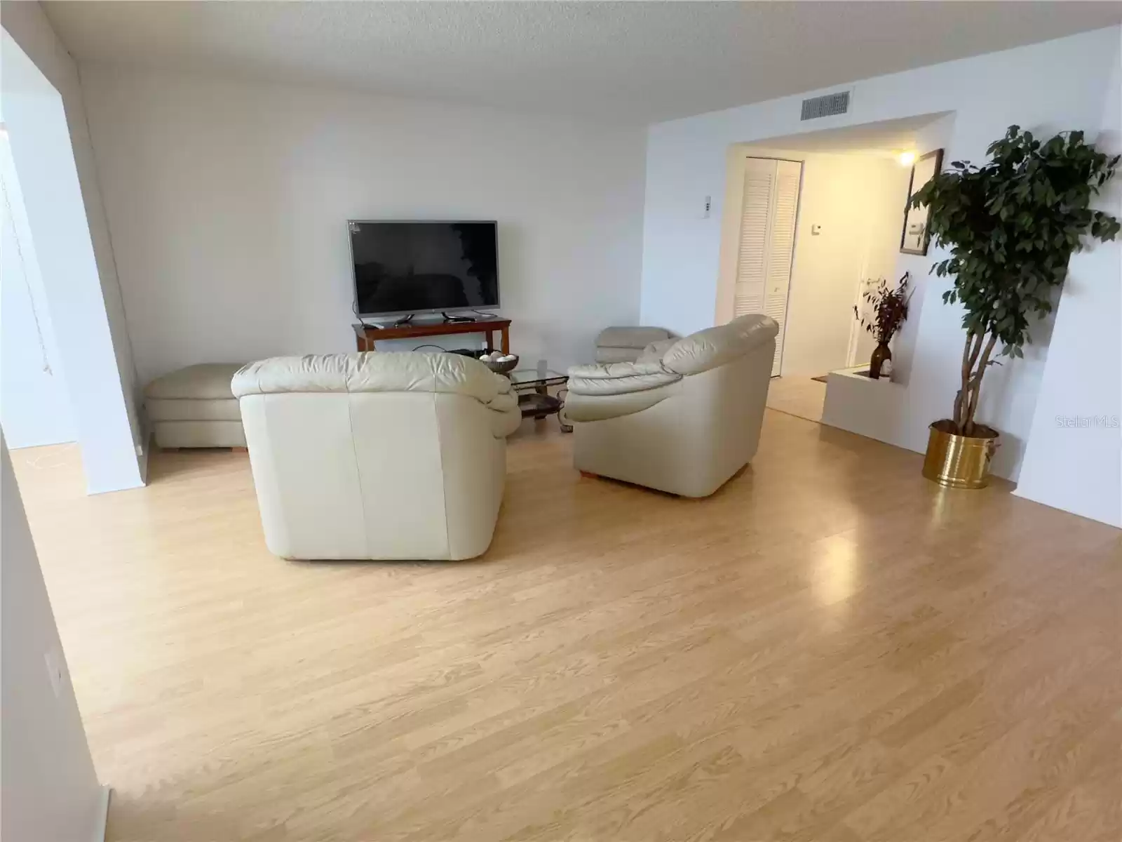 1900 68TH STREET, SAINT PETERSBURG, Florida 33710, 1 Bedroom Bedrooms, ,1 BathroomBathrooms,Residential Lease,For Rent,68TH,MFRU8248834