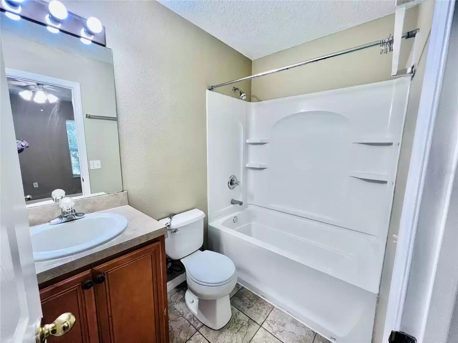 5334 PARADISE CAY CIRCLE, KISSIMMEE, Florida 34746, 3 Bedrooms Bedrooms, ,3 BathroomsBathrooms,Residential Lease,For Rent,PARADISE CAY,MFRS5107961