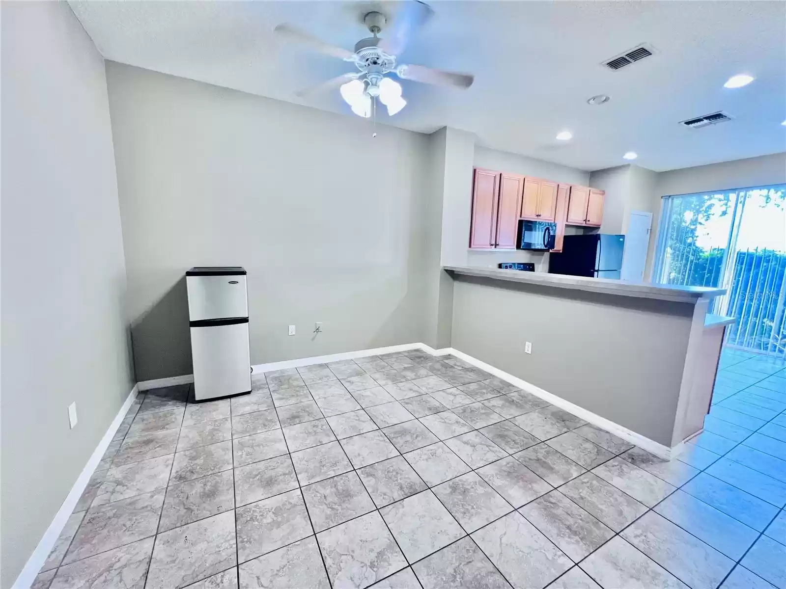 5334 PARADISE CAY CIRCLE, KISSIMMEE, Florida 34746, 3 Bedrooms Bedrooms, ,3 BathroomsBathrooms,Residential Lease,For Rent,PARADISE CAY,MFRS5107961