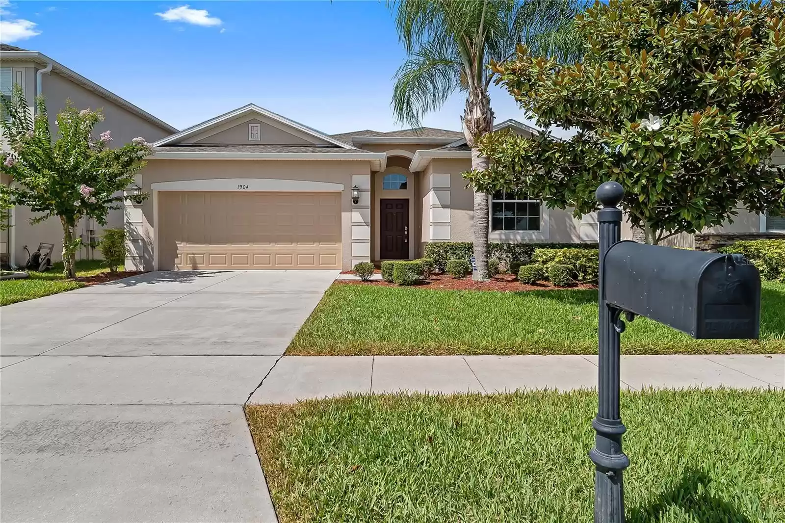 1904 THETFORD CIRCLE, ORLANDO, Florida 32824, 4 Bedrooms Bedrooms, ,3 BathroomsBathrooms,Residential Lease,For Rent,THETFORD,MFRO6220316