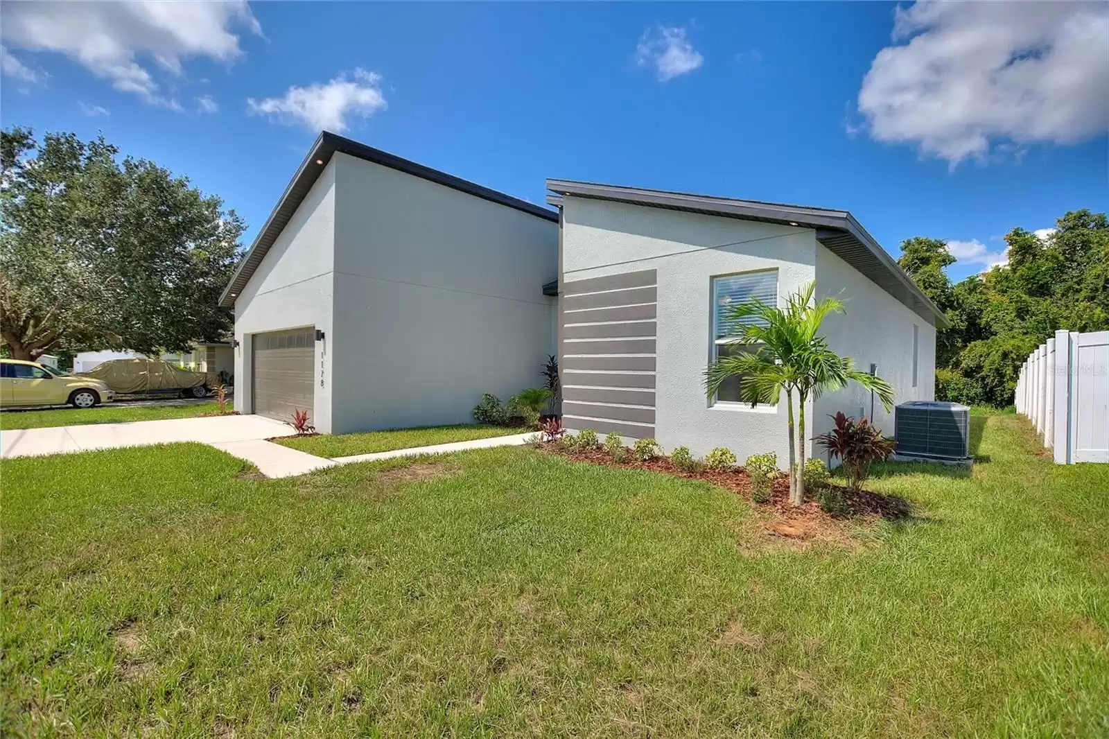 1178 SABINE LANE, KISSIMMEE, Florida 34759, 4 Bedrooms Bedrooms, ,2 BathroomsBathrooms,Residential Lease,For Rent,SABINE,MFRO6220683