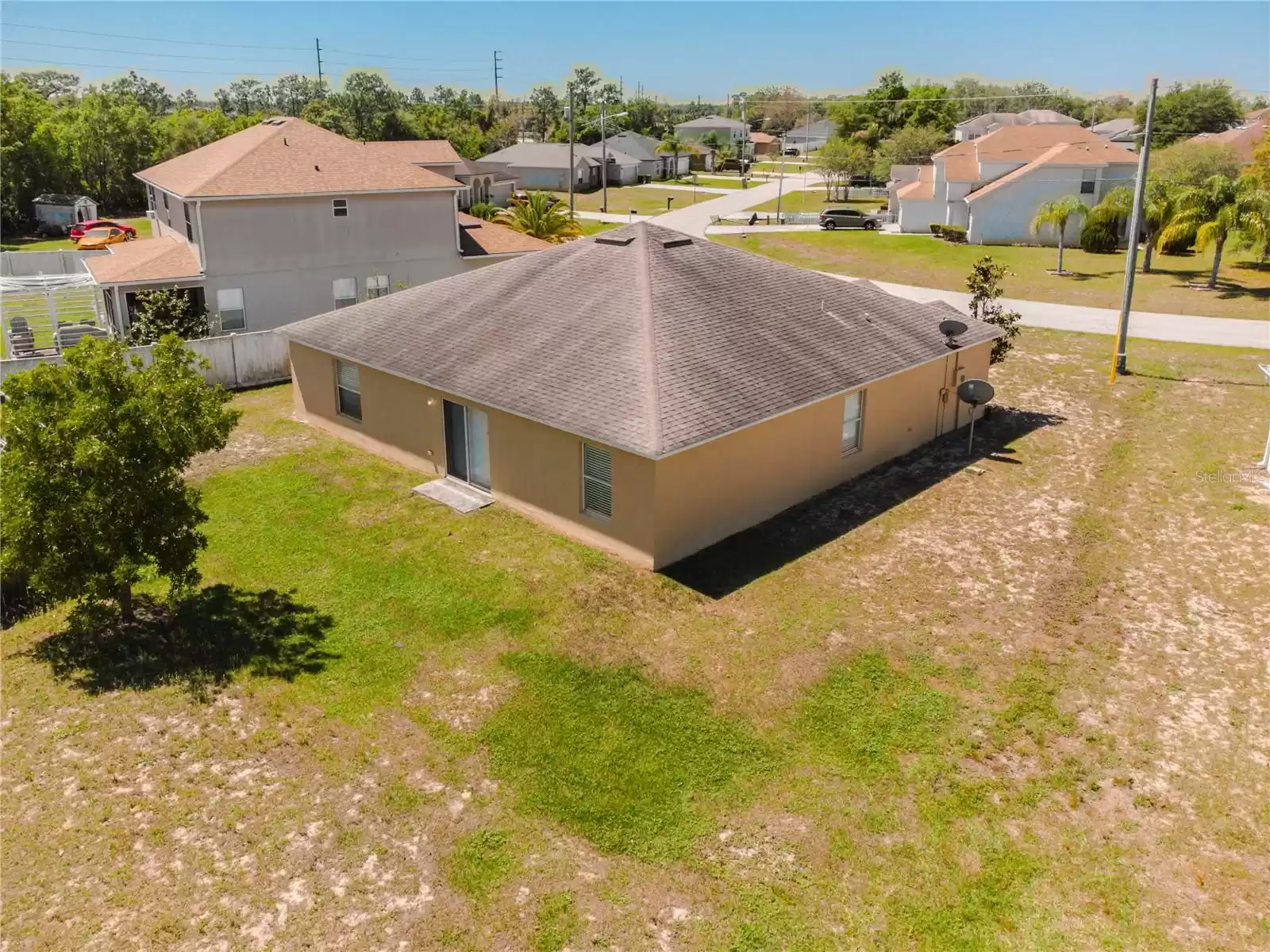 313 ERIE DRIVE, KISSIMMEE, Florida 34759, 3 Bedrooms Bedrooms, ,2 BathroomsBathrooms,Residential Lease,For Rent,ERIE,MFRS5108051