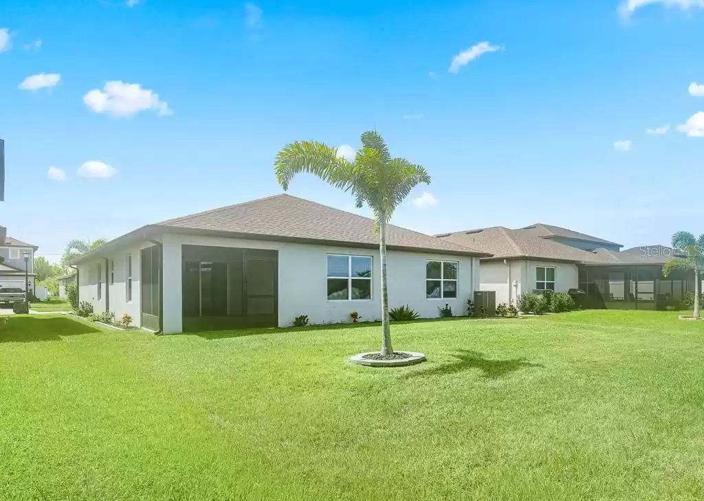 910 GOLDEN SHINER AVENUE, RUSKIN, Florida 33570, 4 Bedrooms Bedrooms, ,2 BathroomsBathrooms,Residential Lease,For Rent,GOLDEN SHINER,MFRT3539048