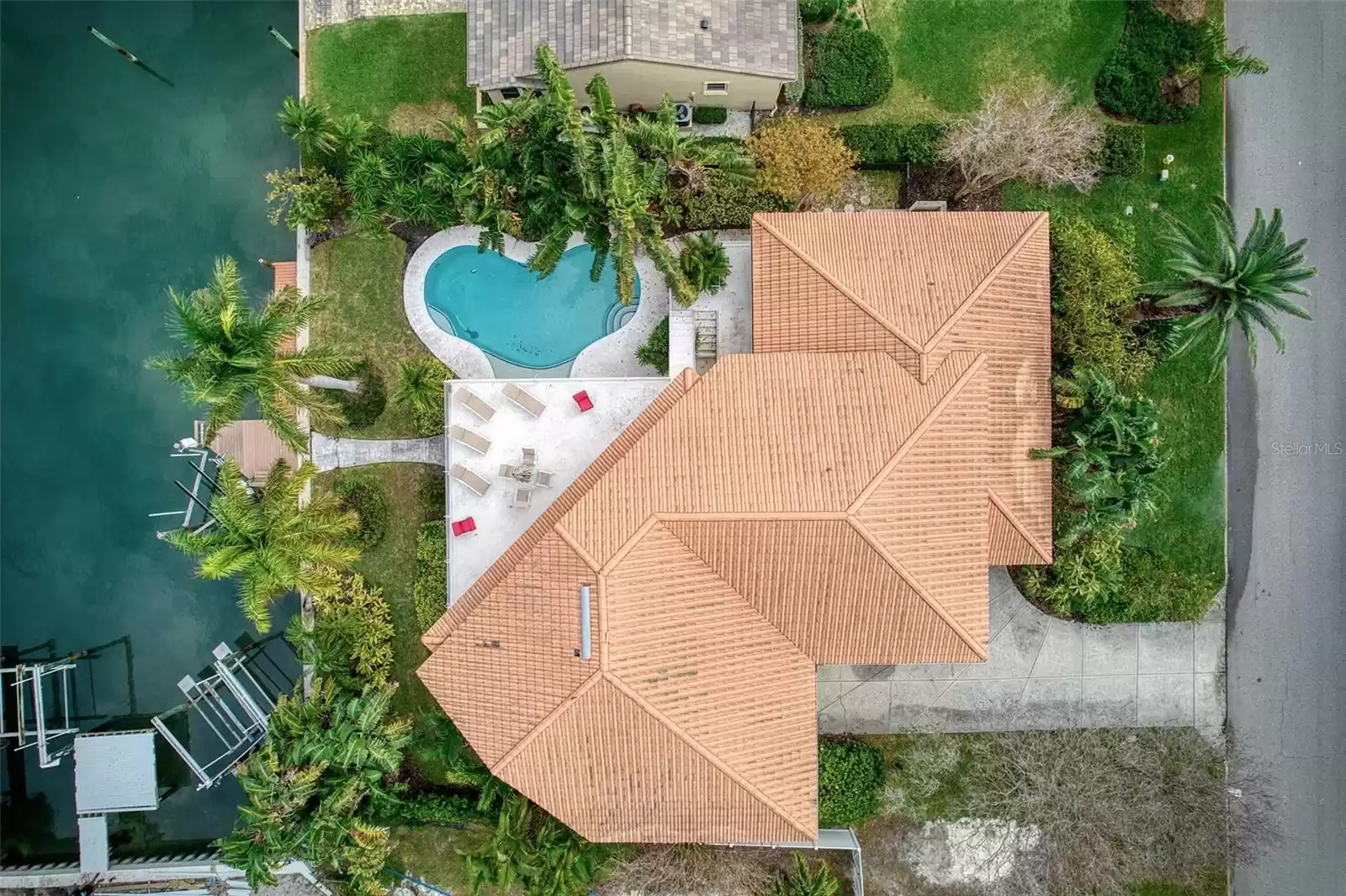 131 SANDS POINT DRIVE, TIERRA VERDE, Florida 33715, 4 Bedrooms Bedrooms, ,3 BathroomsBathrooms,Residential Lease,For Rent,SANDS POINT DRIVE,MFRU8246286