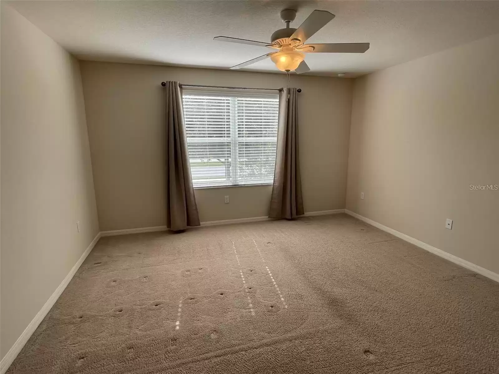 640 TERRACE SPRING DRIVE, ORLANDO, Florida 32828, 3 Bedrooms Bedrooms, ,3 BathroomsBathrooms,Residential Lease,For Rent,TERRACE SPRING,MFRO6219631