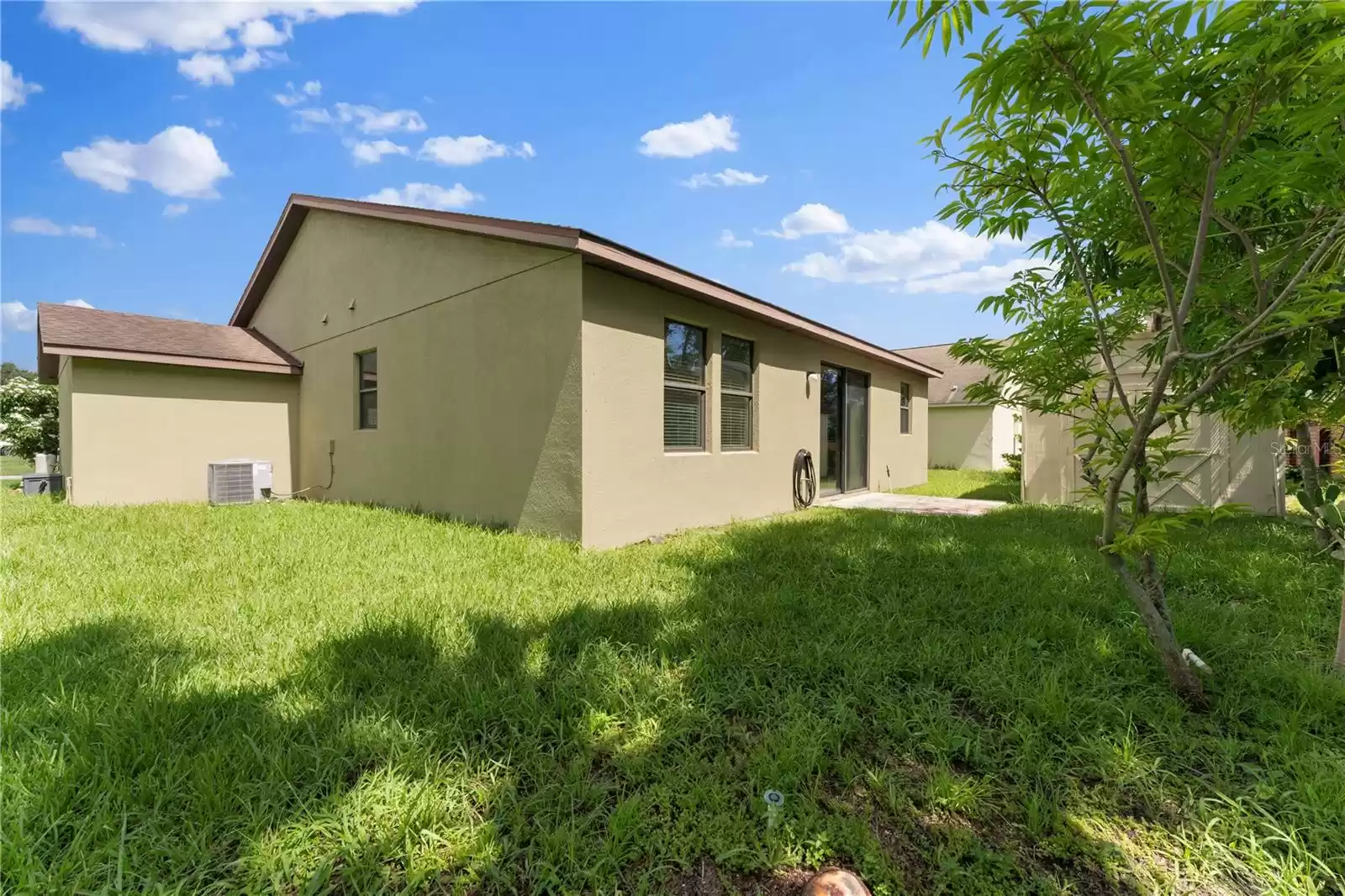 3099 POINTE PLACE AVENUE, KISSIMMEE, Florida 34758, 4 Bedrooms Bedrooms, ,2 BathroomsBathrooms,Residential Lease,For Rent,POINTE PLACE,MFRO6221371