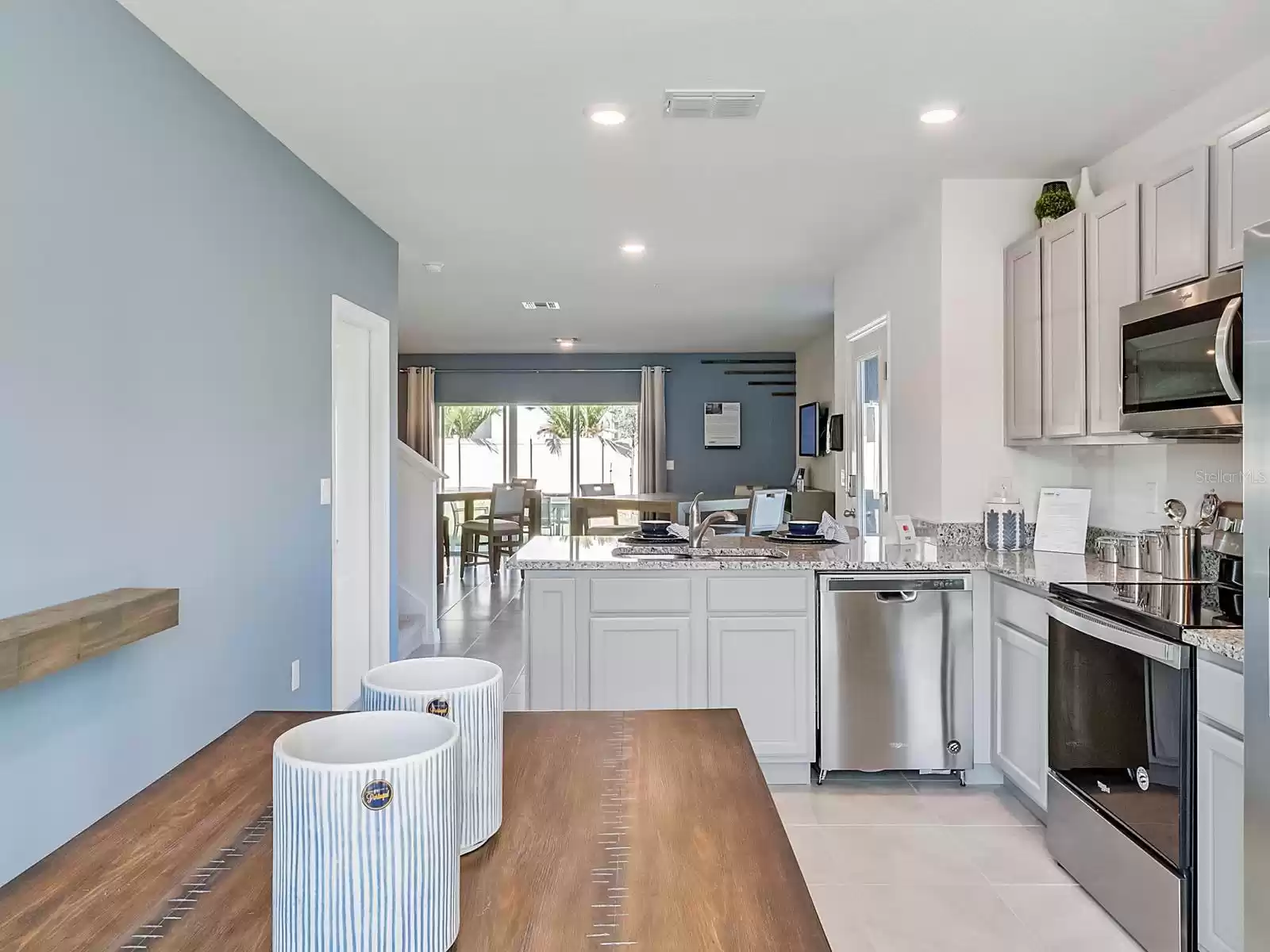 3311 WYE OAK DRIVE, APOPKA, Florida 32703, 3 Bedrooms Bedrooms, ,2 BathroomsBathrooms,Residential,For Sale,WYE OAK,0,MFRO6221262
