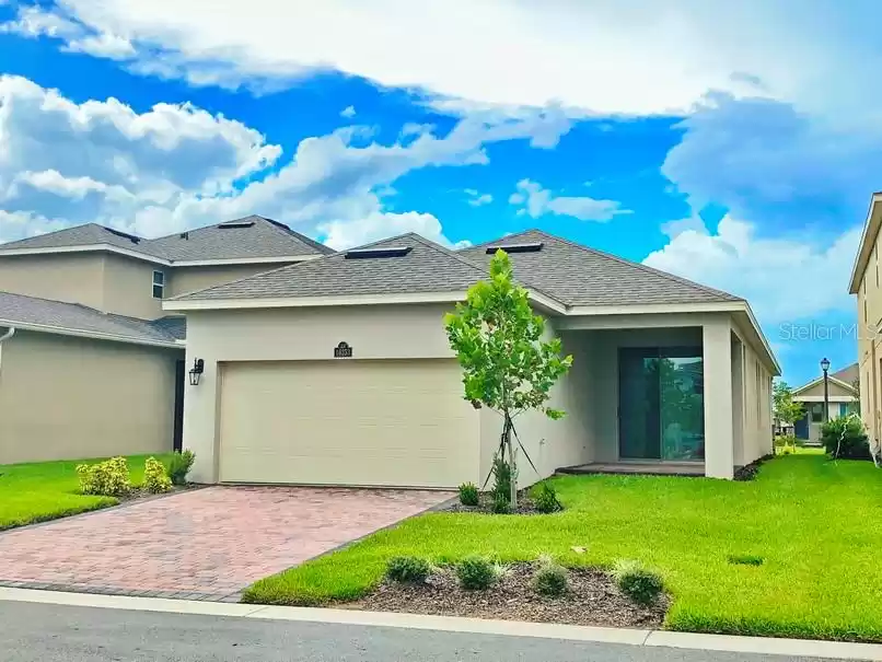 16253 PEBBLE BLUFF LOOP, WINTER GARDEN, Florida 34787, 3 Bedrooms Bedrooms, ,2 BathroomsBathrooms,Residential,For Sale,PEBBLE BLUFF,MFRO6216365