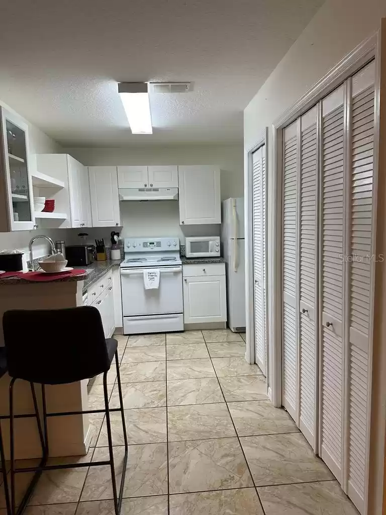 8833 GRAND PALMS CIRCLE, KISSIMMEE, Florida 34747, 3 Bedrooms Bedrooms, ,2 BathroomsBathrooms,Residential Lease,For Rent,GRAND PALMS,MFRS5108017