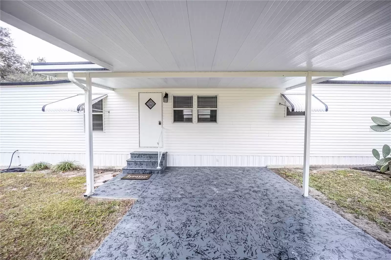 35141 EASTWOOD AVENUE, FRUITLAND PARK, Florida 34731, 2 Bedrooms Bedrooms, ,1 BathroomBathrooms,Residential Lease,For Rent,EASTWOOD,MFRG5078498