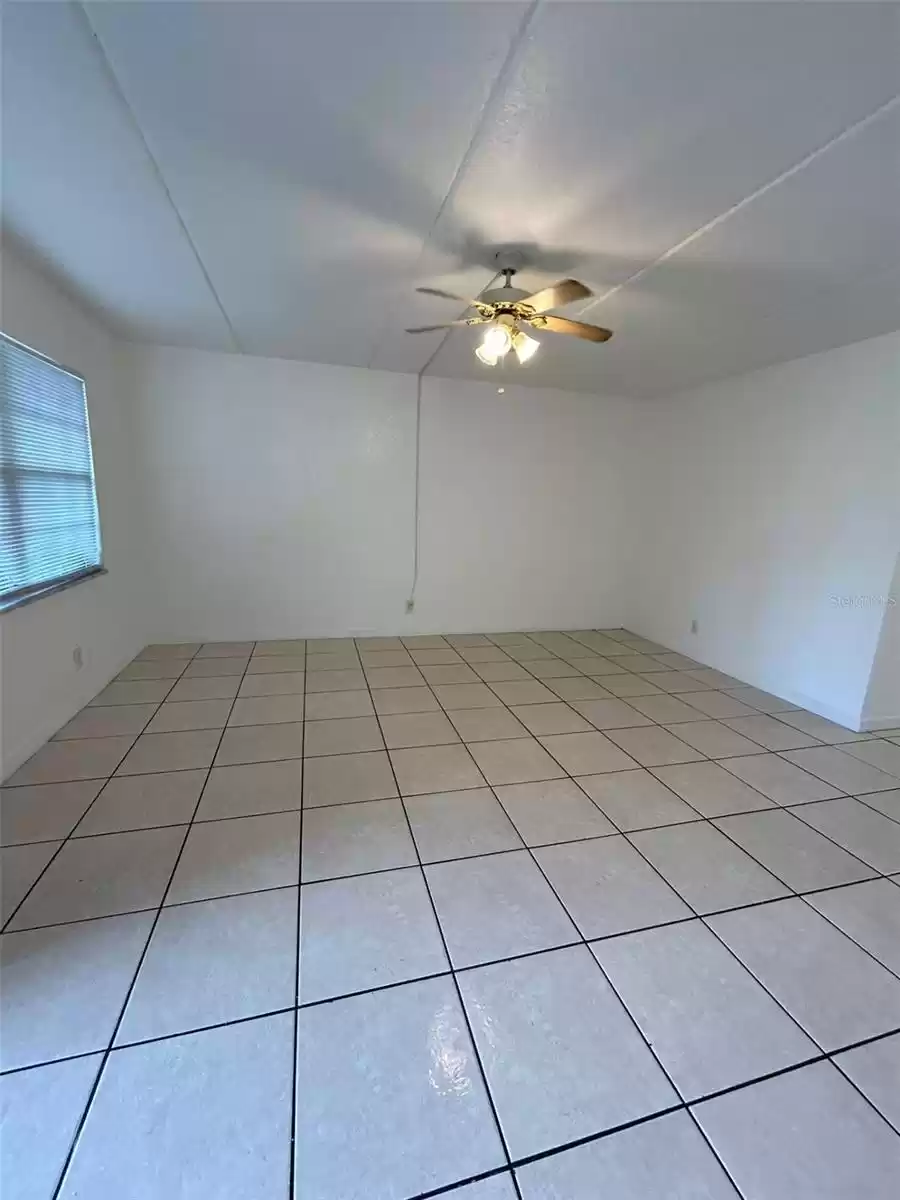 302 SPRING GARDEN AVENUE, DELAND, Florida 32720, 2 Bedrooms Bedrooms, ,1 BathroomBathrooms,Residential Lease,For Rent,SPRING GARDEN,MFRO6221635