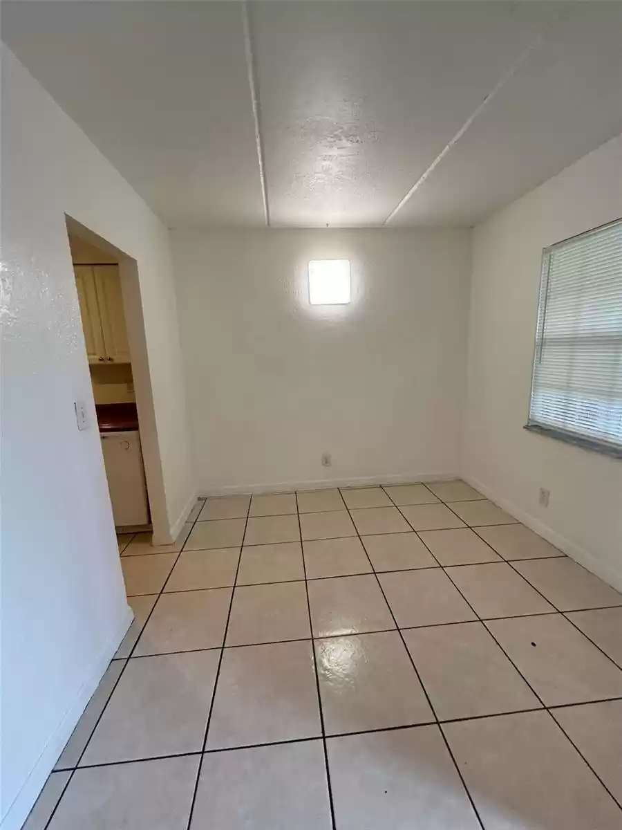 302 SPRING GARDEN AVENUE, DELAND, Florida 32720, 2 Bedrooms Bedrooms, ,1 BathroomBathrooms,Residential Lease,For Rent,SPRING GARDEN,MFRO6221635