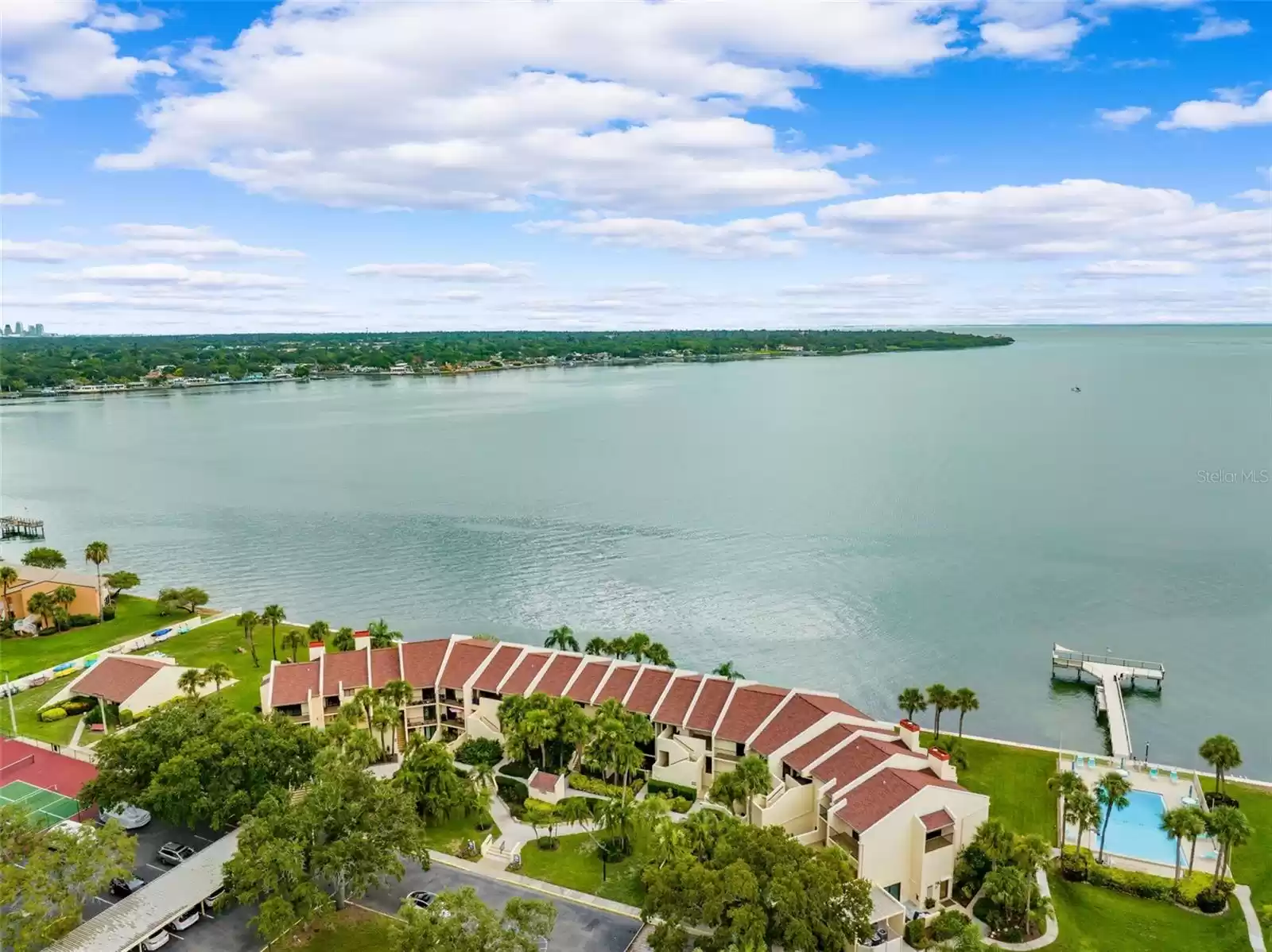 7500 SUNSHINE SKYWAY LANE, SAINT PETERSBURG, Florida 33711, 2 Bedrooms Bedrooms, ,2 BathroomsBathrooms,Residential Lease,For Rent,SUNSHINE SKYWAY,MFRW7866395