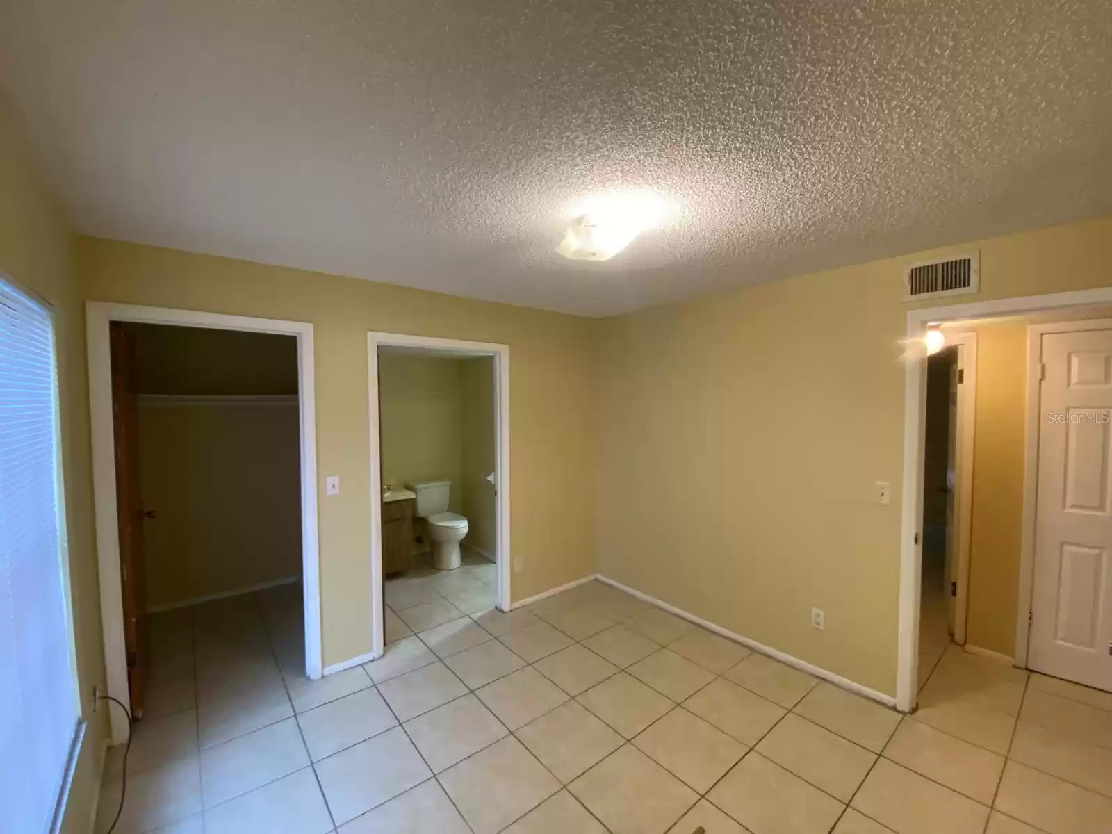 67 DEENA WAY, WINTER HAVEN, Florida 33880, 2 Bedrooms Bedrooms, ,1 BathroomBathrooms,Residential Lease,For Rent,DEENA,MFRO6221711