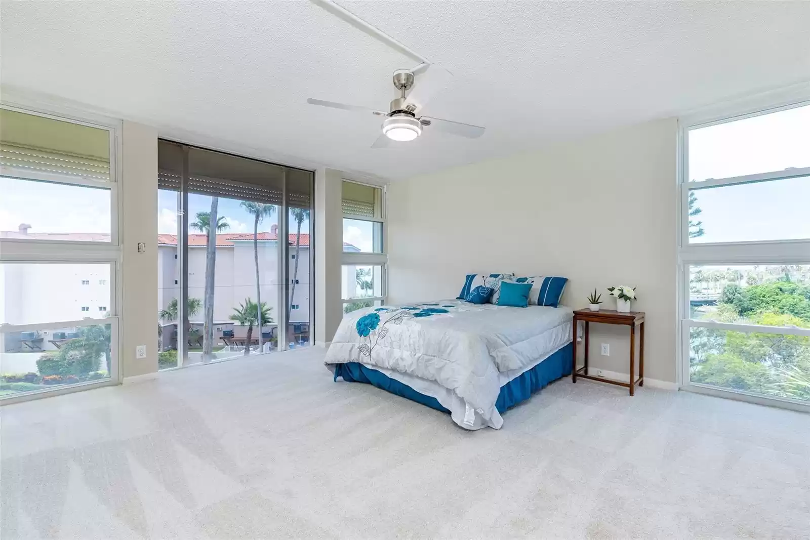 7400 SUN ISLAND DRIVE, SOUTH PASADENA, Florida 33707, 2 Bedrooms Bedrooms, ,2 BathroomsBathrooms,Residential Lease,For Rent,SUN ISLAND,MFRU8249511