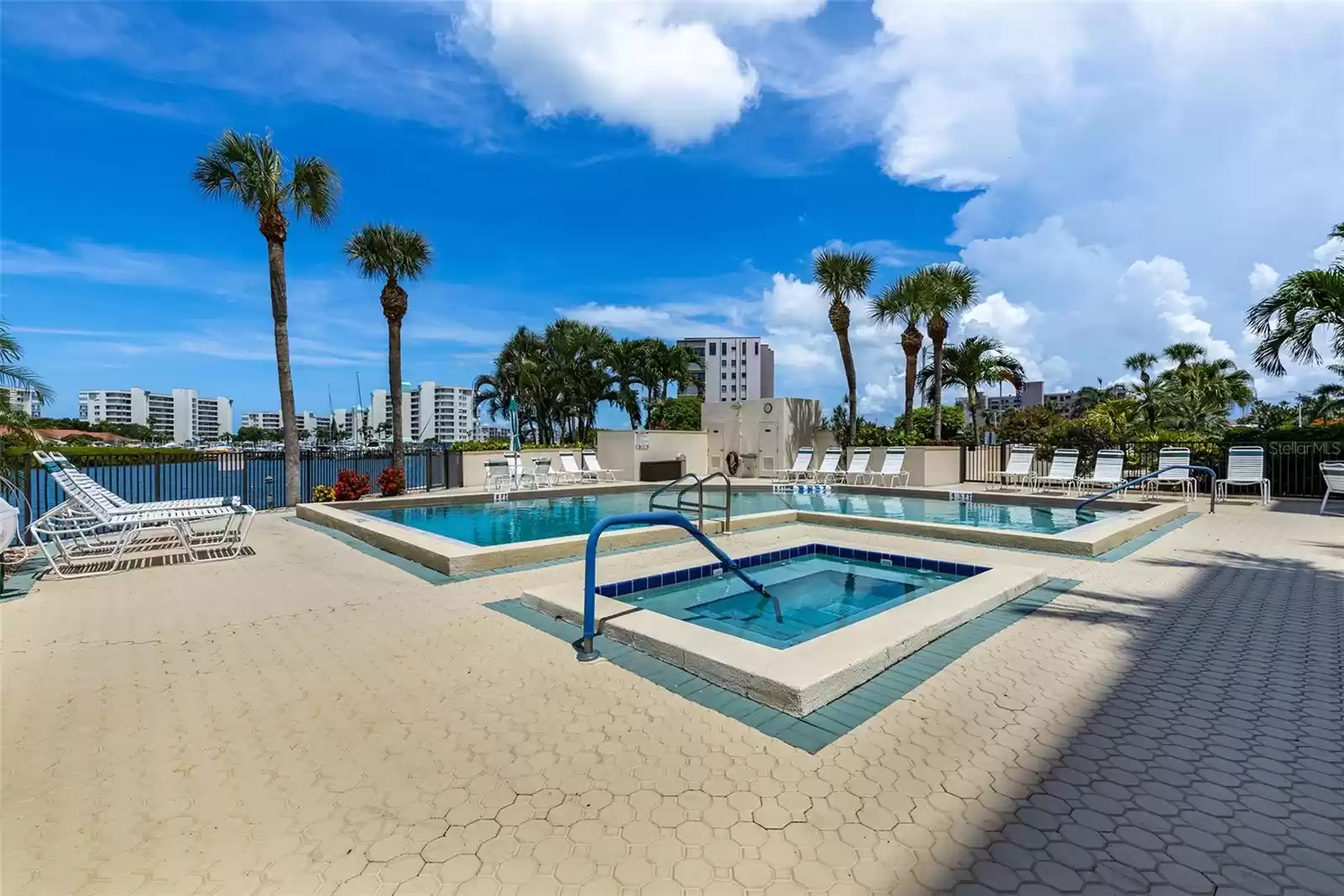 7400 SUN ISLAND DRIVE, SOUTH PASADENA, Florida 33707, 2 Bedrooms Bedrooms, ,2 BathroomsBathrooms,Residential Lease,For Rent,SUN ISLAND,MFRU8249511