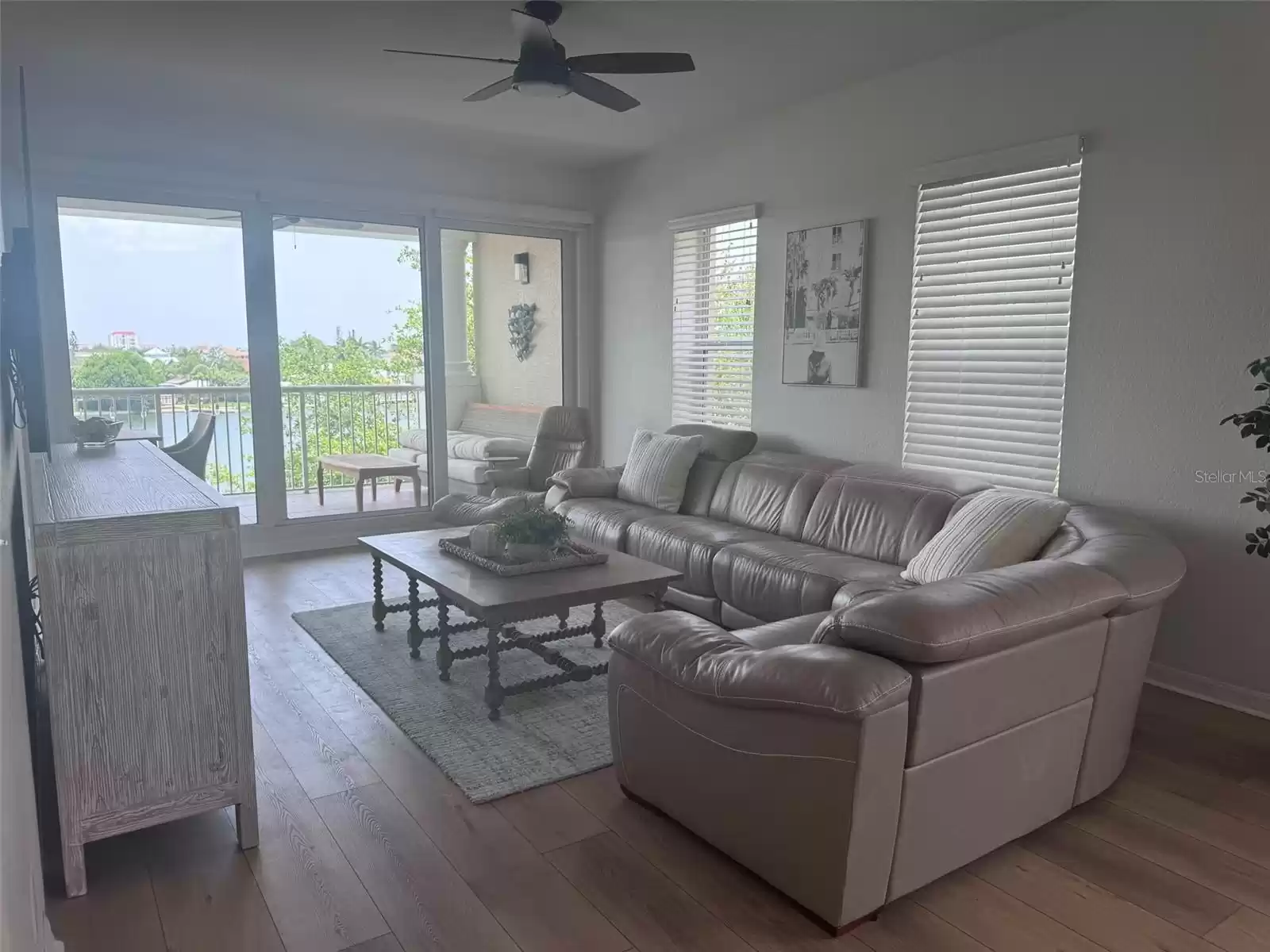 3805 GULF BOULEVARD, ST PETE BEACH, Florida 33706, 3 Bedrooms Bedrooms, ,3 BathroomsBathrooms,Residential Lease,For Rent,GULF,MFRU8249746