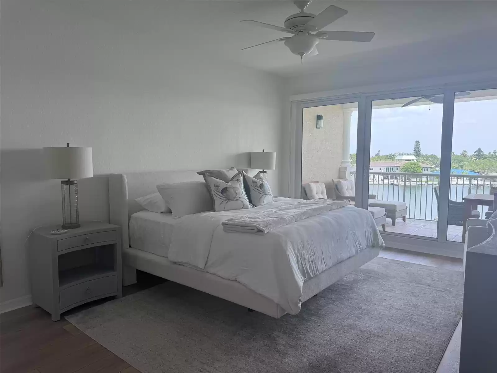 3805 GULF BOULEVARD, ST PETE BEACH, Florida 33706, 3 Bedrooms Bedrooms, ,3 BathroomsBathrooms,Residential Lease,For Rent,GULF,MFRU8249746