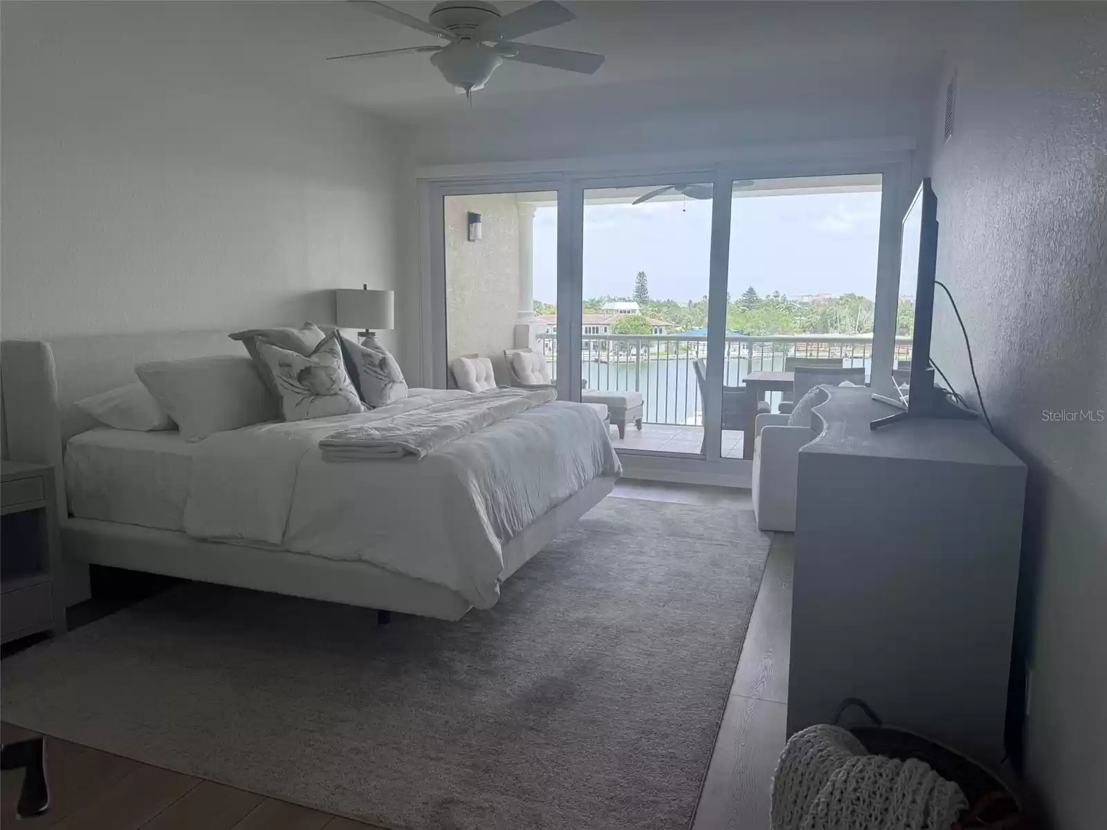 3805 GULF BOULEVARD, ST PETE BEACH, Florida 33706, 3 Bedrooms Bedrooms, ,3 BathroomsBathrooms,Residential Lease,For Rent,GULF,MFRU8249746