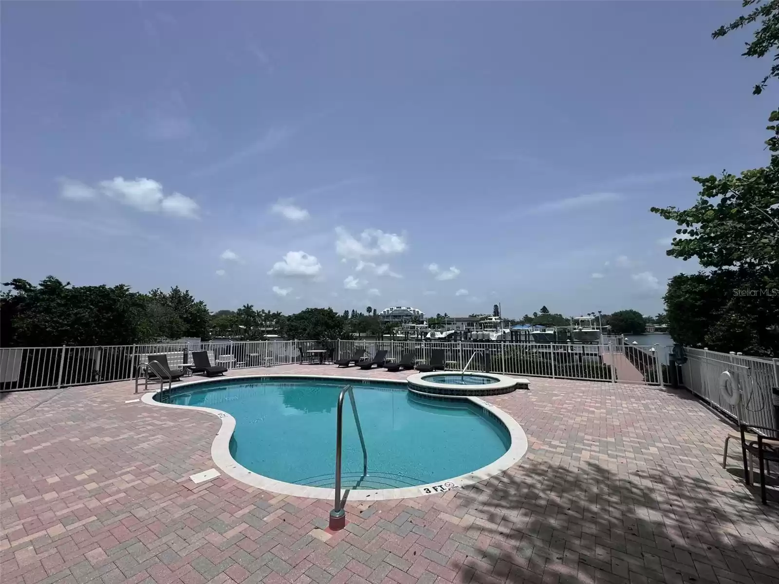 3805 GULF BOULEVARD, ST PETE BEACH, Florida 33706, 3 Bedrooms Bedrooms, ,3 BathroomsBathrooms,Residential Lease,For Rent,GULF,MFRU8249746