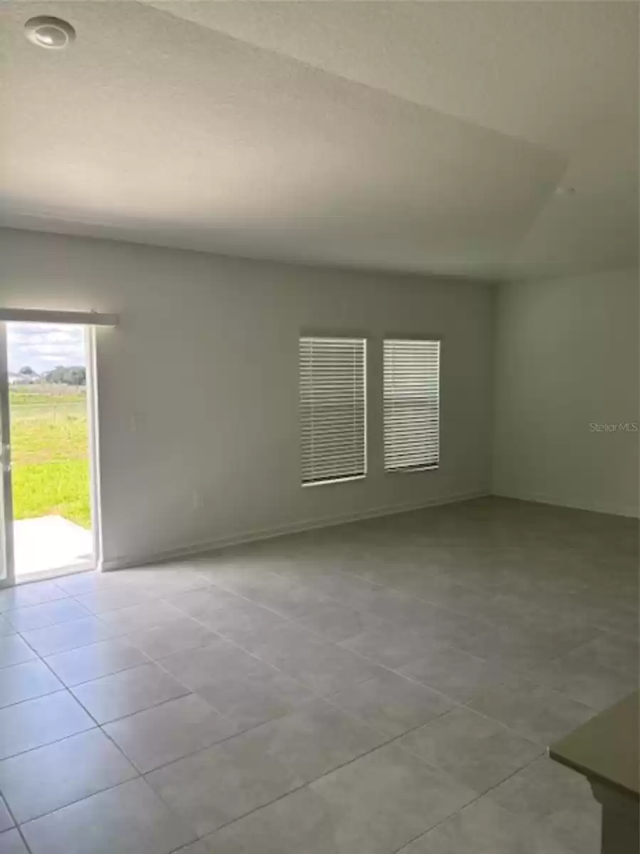 2708 GENTLE RAIN DRIVE, DAVENPORT, Florida 33837, 3 Bedrooms Bedrooms, ,2 BathroomsBathrooms,Residential Lease,For Rent,GENTLE RAIN,MFRS5107369