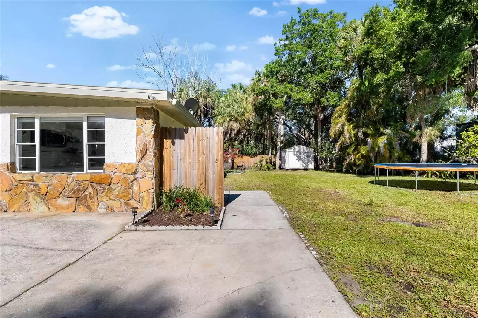 7301 SWOOPE STREET, TAMPA, Florida 33616, 1 Bedroom Bedrooms, ,1 BathroomBathrooms,Residential Lease,For Rent,SWOOPE,MFRT3540350