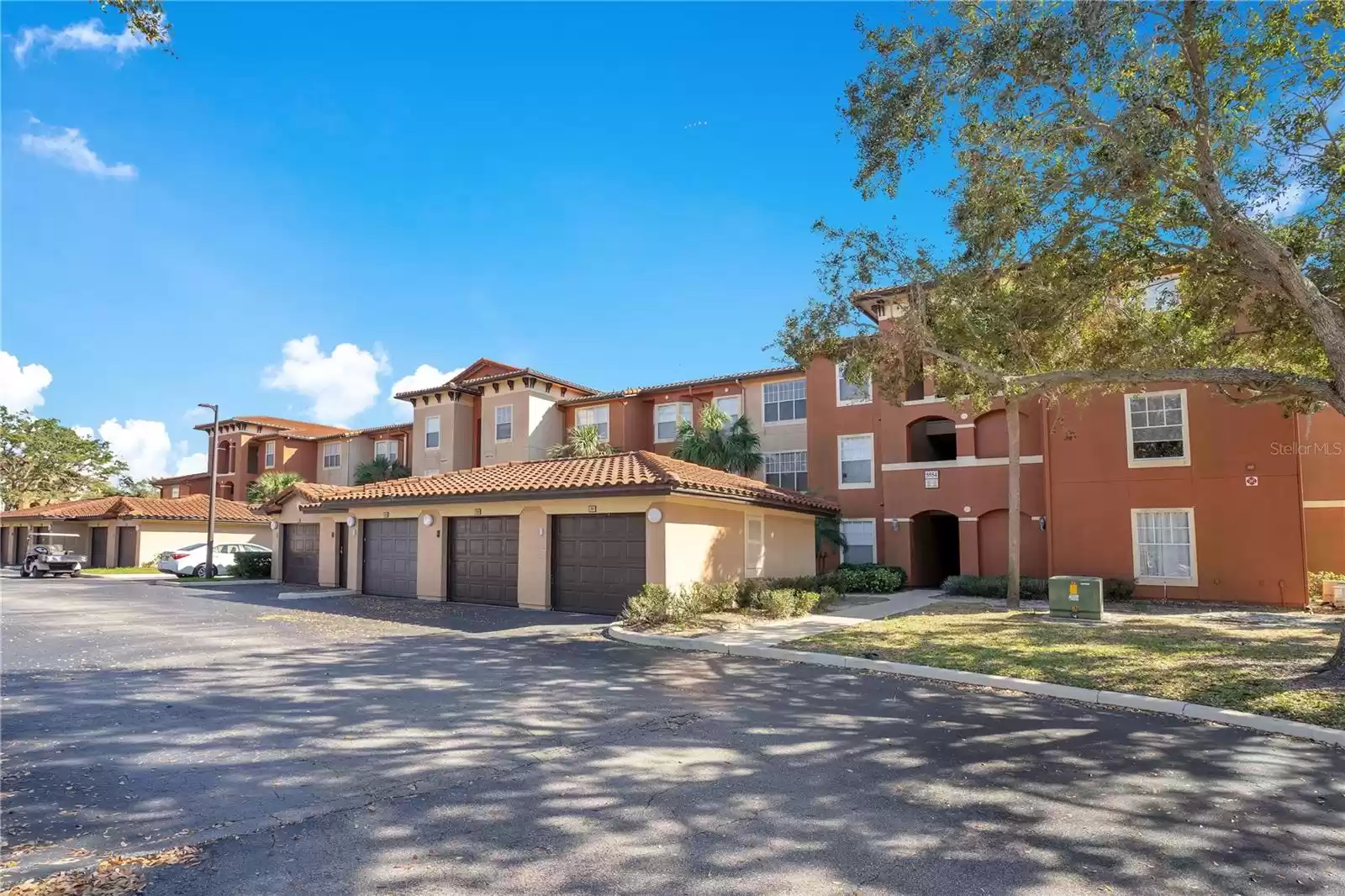 5554 METROWEST BOULEVARD, ORLANDO, Florida 32811, 2 Bedrooms Bedrooms, ,2 BathroomsBathrooms,Residential Lease,For Rent,METROWEST,MFRO6222237