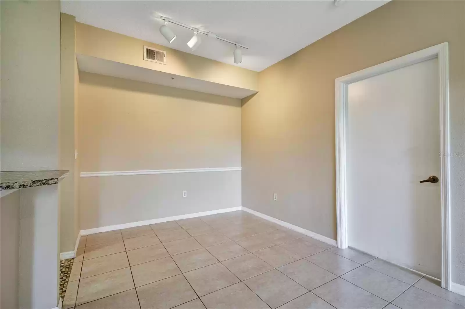 5554 METROWEST BOULEVARD, ORLANDO, Florida 32811, 2 Bedrooms Bedrooms, ,2 BathroomsBathrooms,Residential Lease,For Rent,METROWEST,MFRO6222237