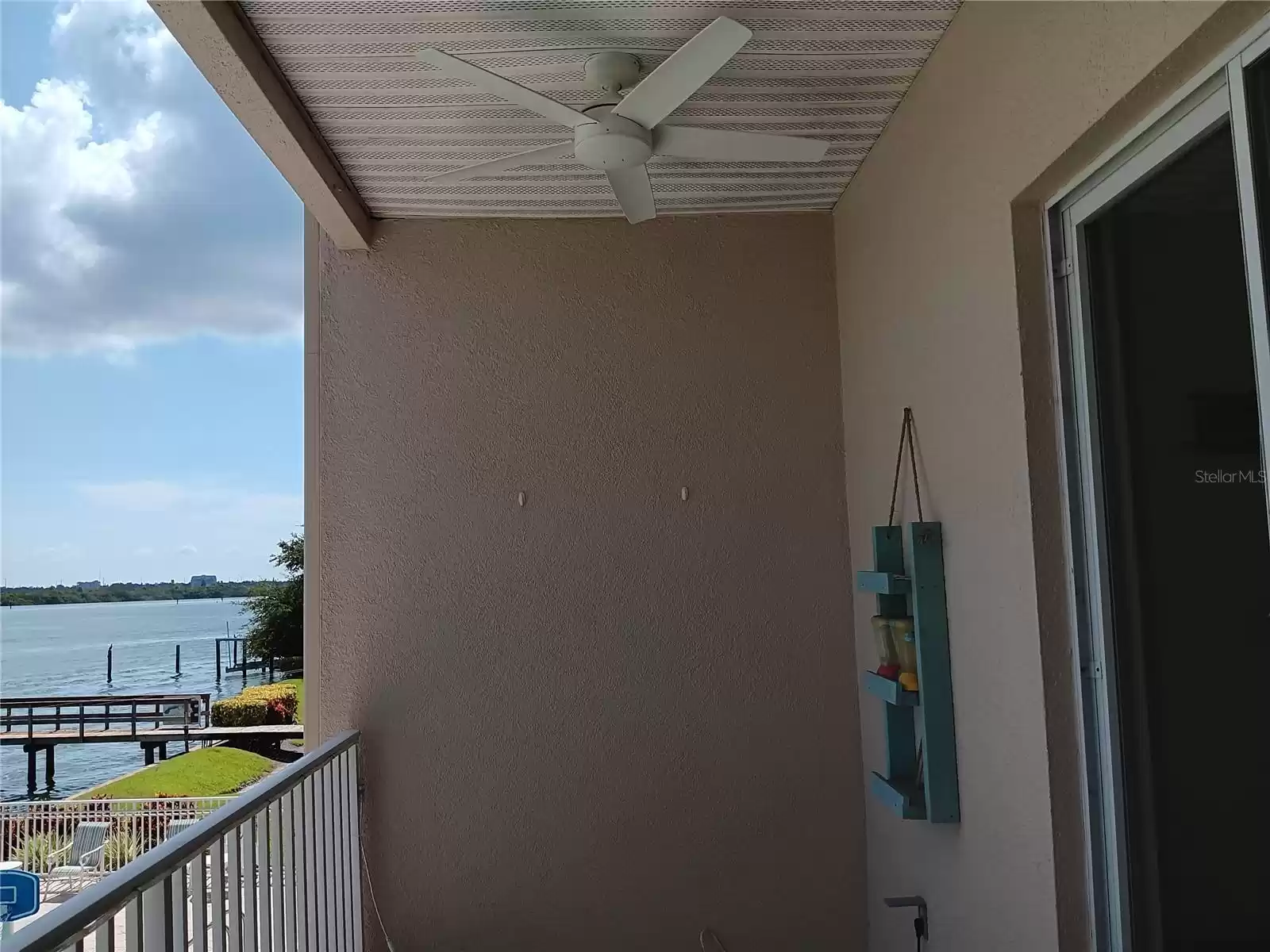 200 BRIGHTWATER DRIVE, CLEARWATER, Florida 33767, 4 Bedrooms Bedrooms, ,3 BathroomsBathrooms,Residential Lease,For Rent,BRIGHTWATER,MFRU8249504