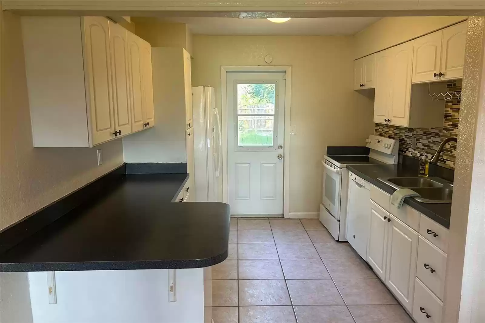 1508 WINCHESTER ROAD, SAINT PETERSBURG, Florida 33710, 3 Bedrooms Bedrooms, ,2 BathroomsBathrooms,Residential Lease,For Rent,WINCHESTER,MFRU8250039