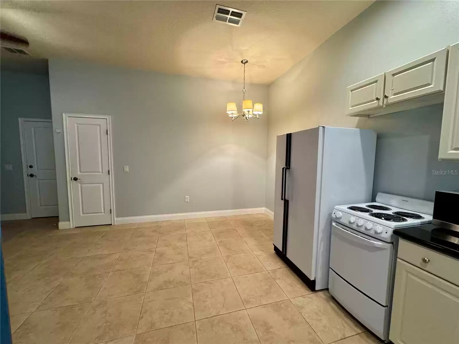 2031 INDIAN SKY CIRCLE, LAKELAND, Florida 33813, 1 Bedroom Bedrooms, ,1 BathroomBathrooms,Residential Lease,For Rent,INDIAN SKY,MFRL4946137