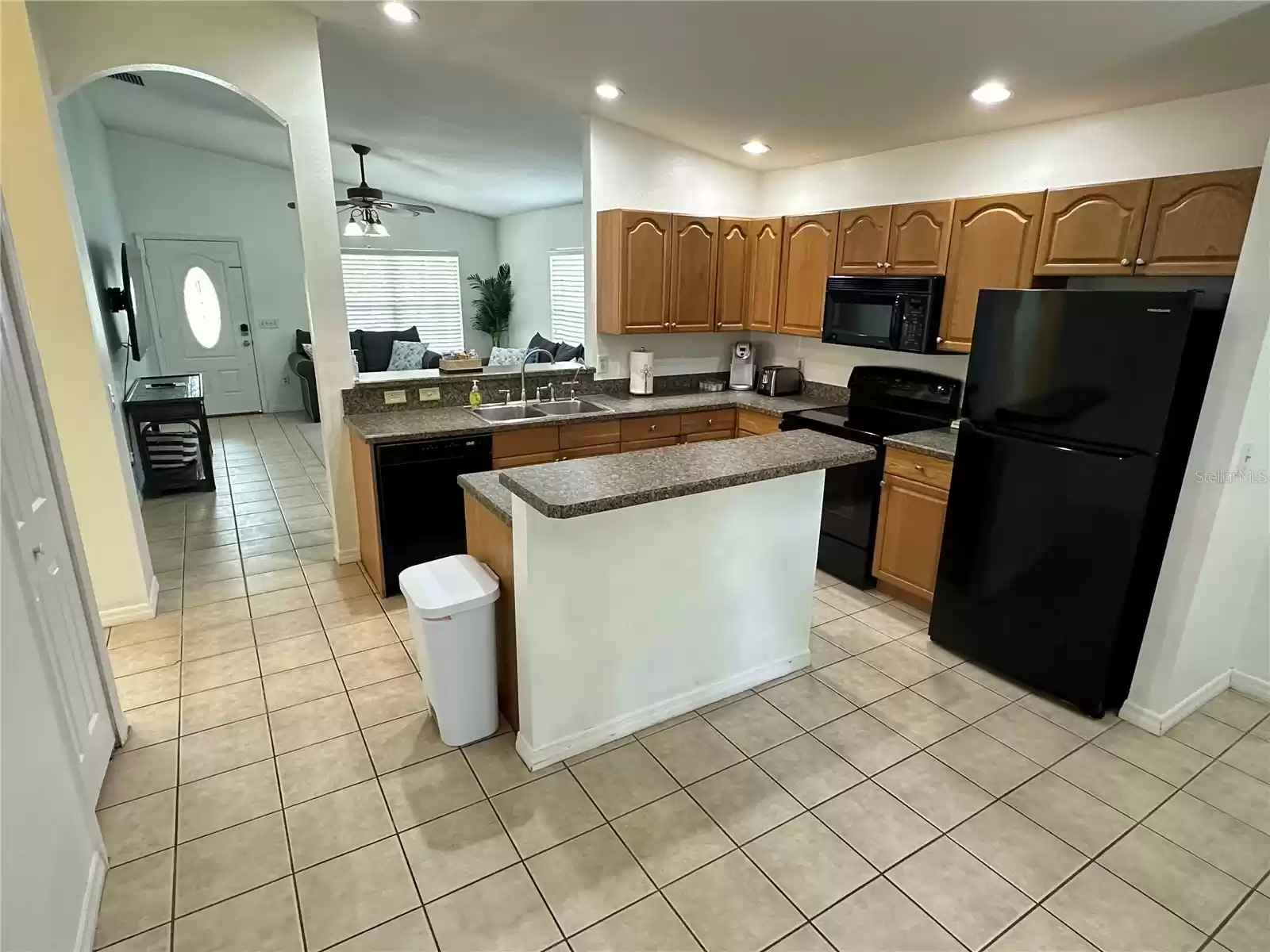 414 ULELAH AVENUE, PALM HARBOR, Florida 34683, 3 Bedrooms Bedrooms, ,2 BathroomsBathrooms,Residential Lease,For Rent,ULELAH,MFRU8250035