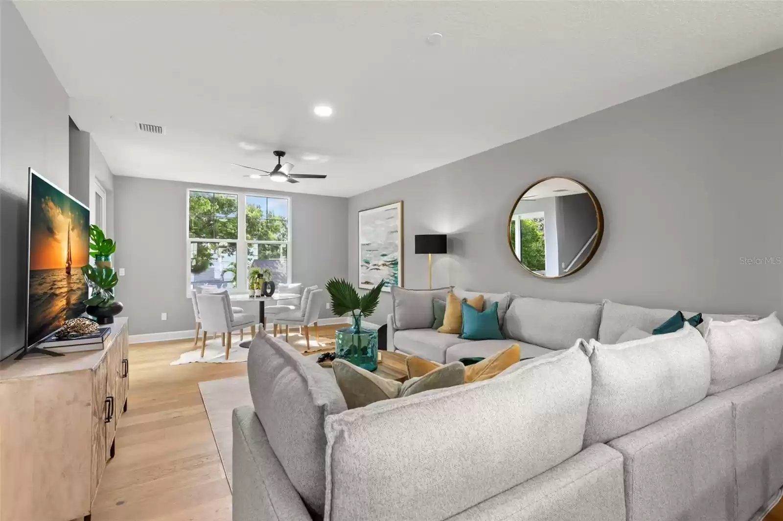 1340 BAYSHORE BOULEVARD, DUNEDIN, Florida 34698, 3 Bedrooms Bedrooms, ,2 BathroomsBathrooms,Residential,For Sale,BAYSHORE,0,MFRU8249995