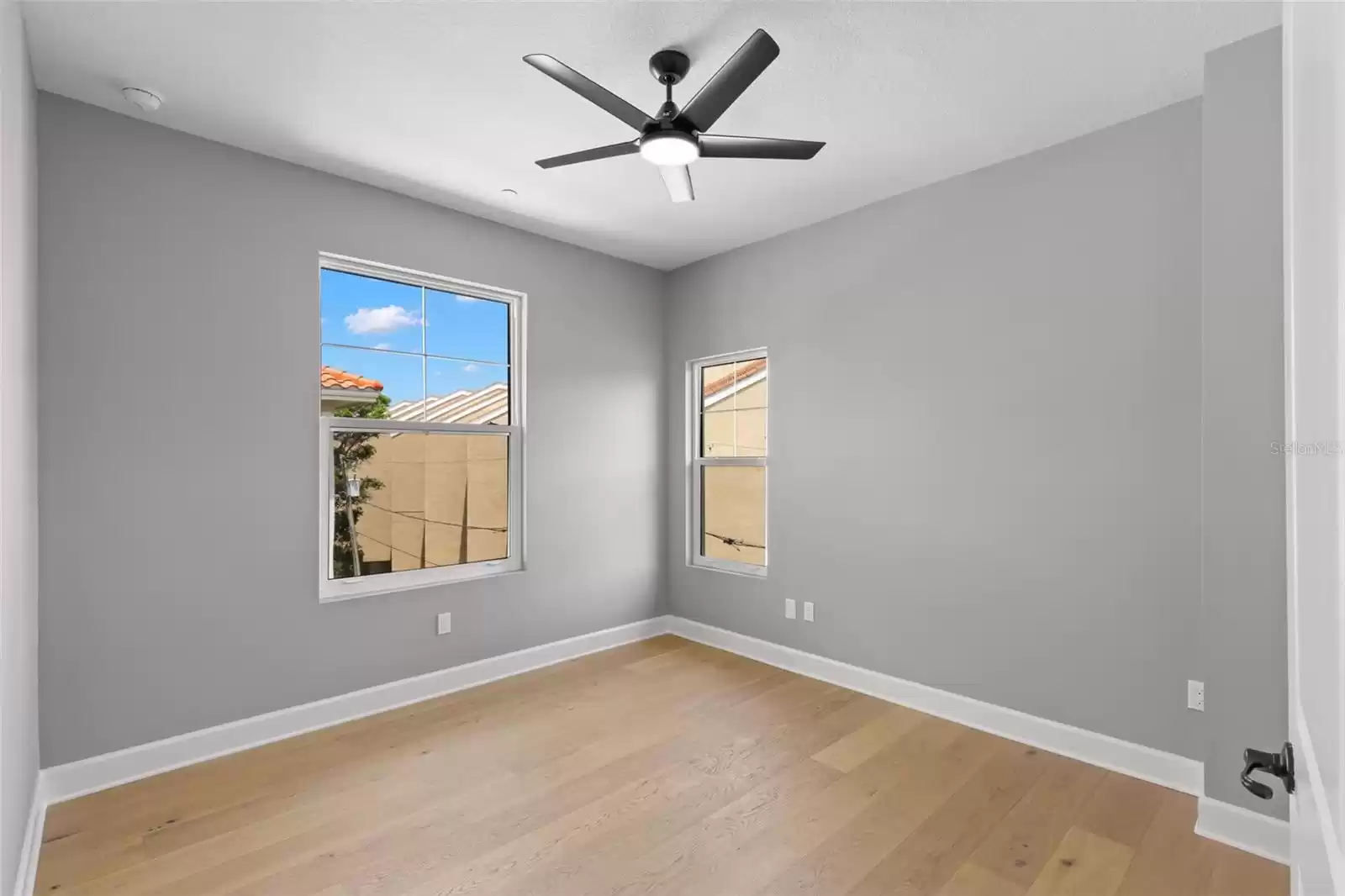 1340 BAYSHORE BOULEVARD, DUNEDIN, Florida 34698, 3 Bedrooms Bedrooms, ,2 BathroomsBathrooms,Residential,For Sale,BAYSHORE,0,MFRU8249995