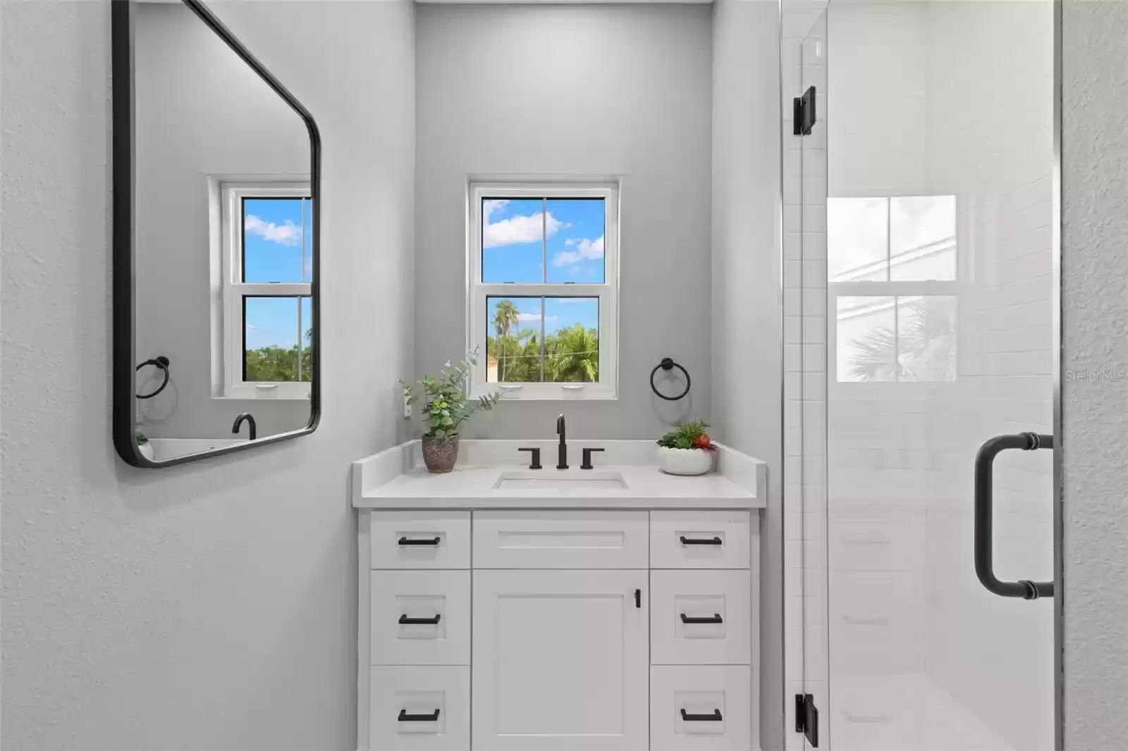 1340 BAYSHORE BOULEVARD, DUNEDIN, Florida 34698, 3 Bedrooms Bedrooms, ,2 BathroomsBathrooms,Residential,For Sale,BAYSHORE,0,MFRU8249995