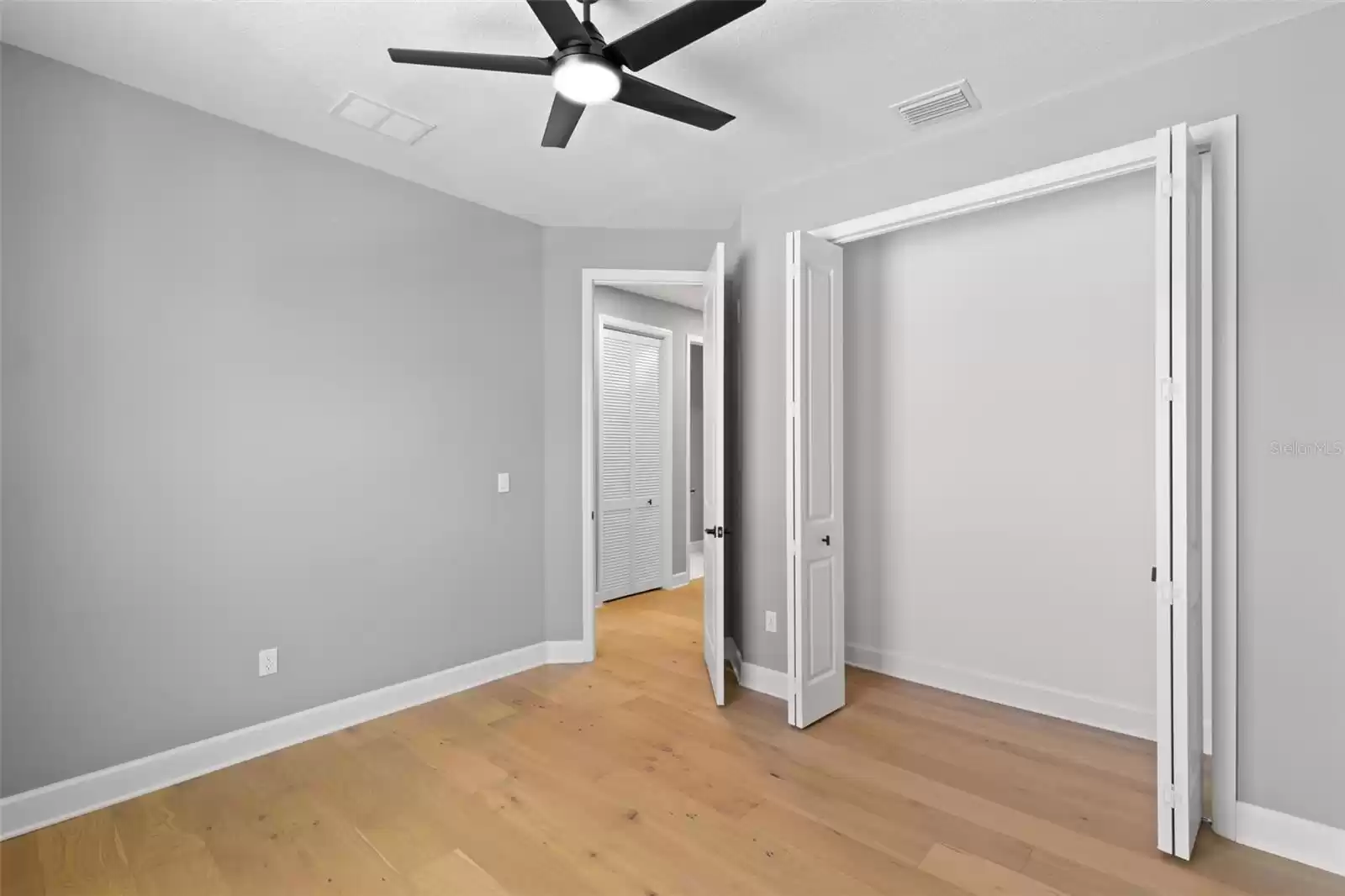 1340 BAYSHORE BOULEVARD, DUNEDIN, Florida 34698, 3 Bedrooms Bedrooms, ,2 BathroomsBathrooms,Residential,For Sale,BAYSHORE,0,MFRU8249995