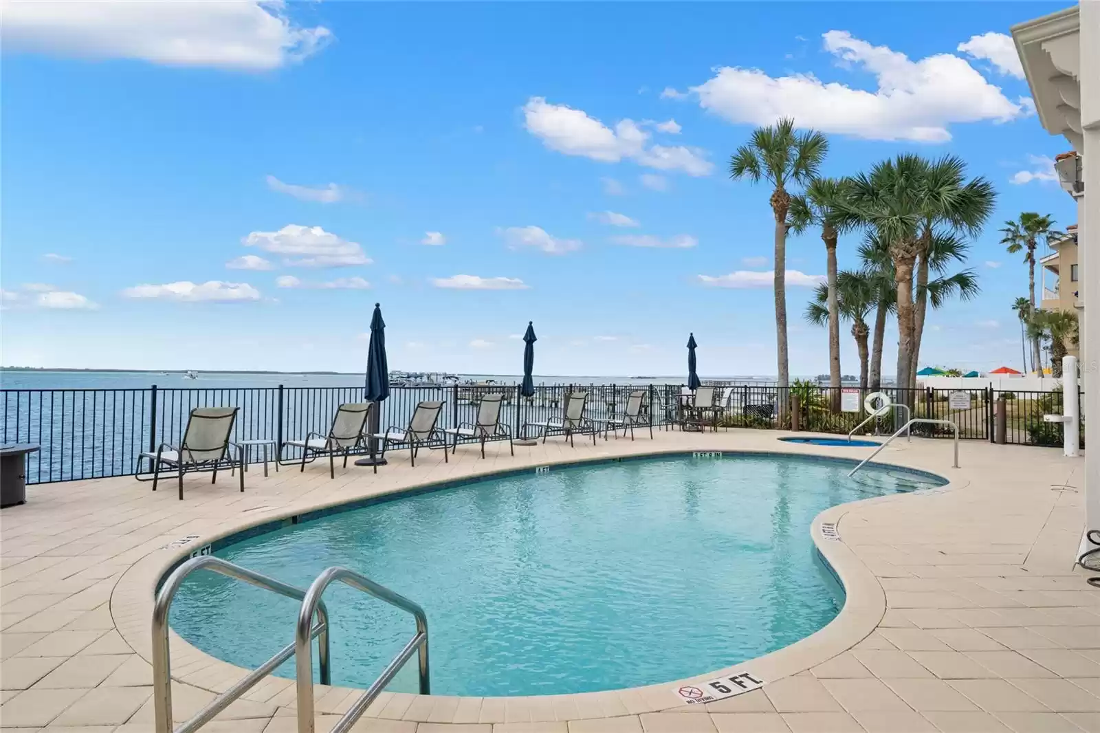 1340 BAYSHORE BOULEVARD, DUNEDIN, Florida 34698, 3 Bedrooms Bedrooms, ,2 BathroomsBathrooms,Residential,For Sale,BAYSHORE,0,MFRU8249995