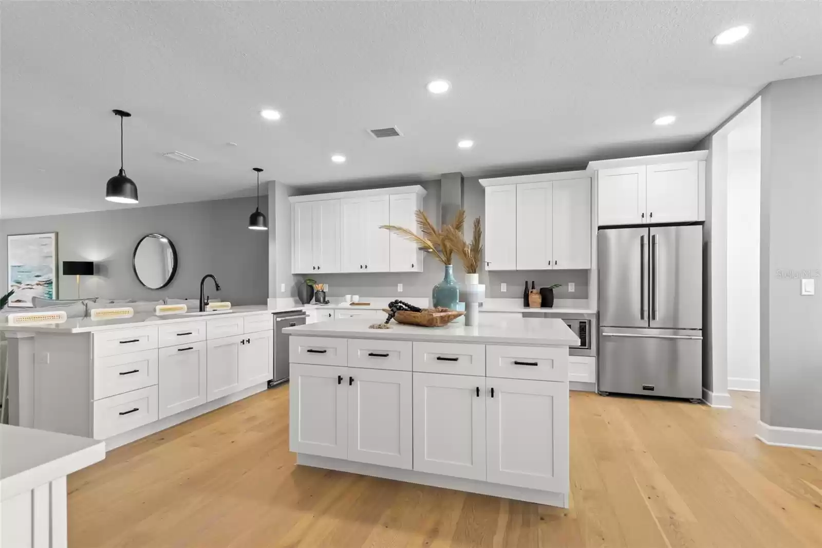 1340 BAYSHORE BOULEVARD, DUNEDIN, Florida 34698, 3 Bedrooms Bedrooms, ,2 BathroomsBathrooms,Residential,For Sale,BAYSHORE,0,MFRU8249995