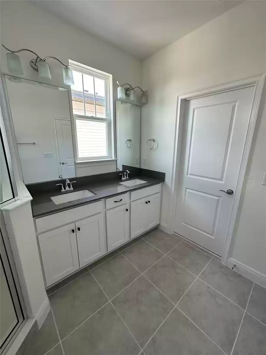 3915 KNOTTY PINE STREET, SAINT CLOUD, Florida 34772, 4 Bedrooms Bedrooms, ,2 BathroomsBathrooms,Residential Lease,For Rent,KNOTTY PINE,MFRS5107751