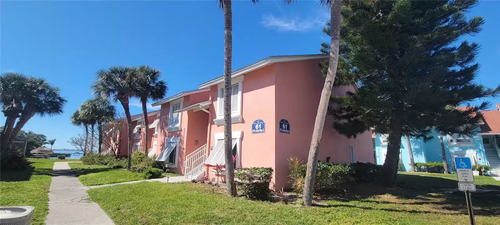 3715 42ND WAY, ST PETERSBURG, Florida 33711, 1 Bedroom Bedrooms, ,1 BathroomBathrooms,Residential Lease,For Rent,42ND,MFRU8250091