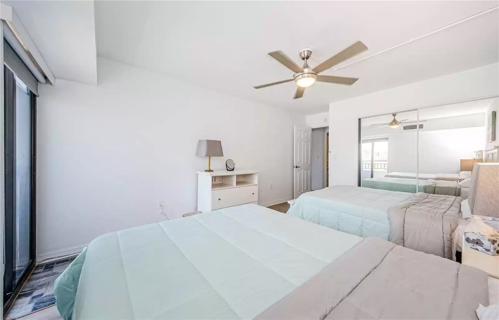 800 GULFVIEW BOULEVARD, CLEARWATER BEACH, Florida 33767, 2 Bedrooms Bedrooms, ,2 BathroomsBathrooms,Residential Lease,For Rent,GULFVIEW,MFRU8250141