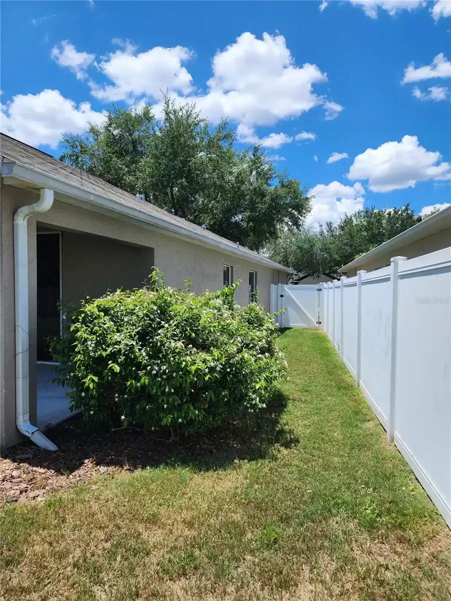 3018 PRAIRIE IRIS DRIVE, LAND O LAKES, Florida 34638, 3 Bedrooms Bedrooms, ,2 BathroomsBathrooms,Residential Lease,For Rent,PRAIRIE IRIS,MFRT3541875