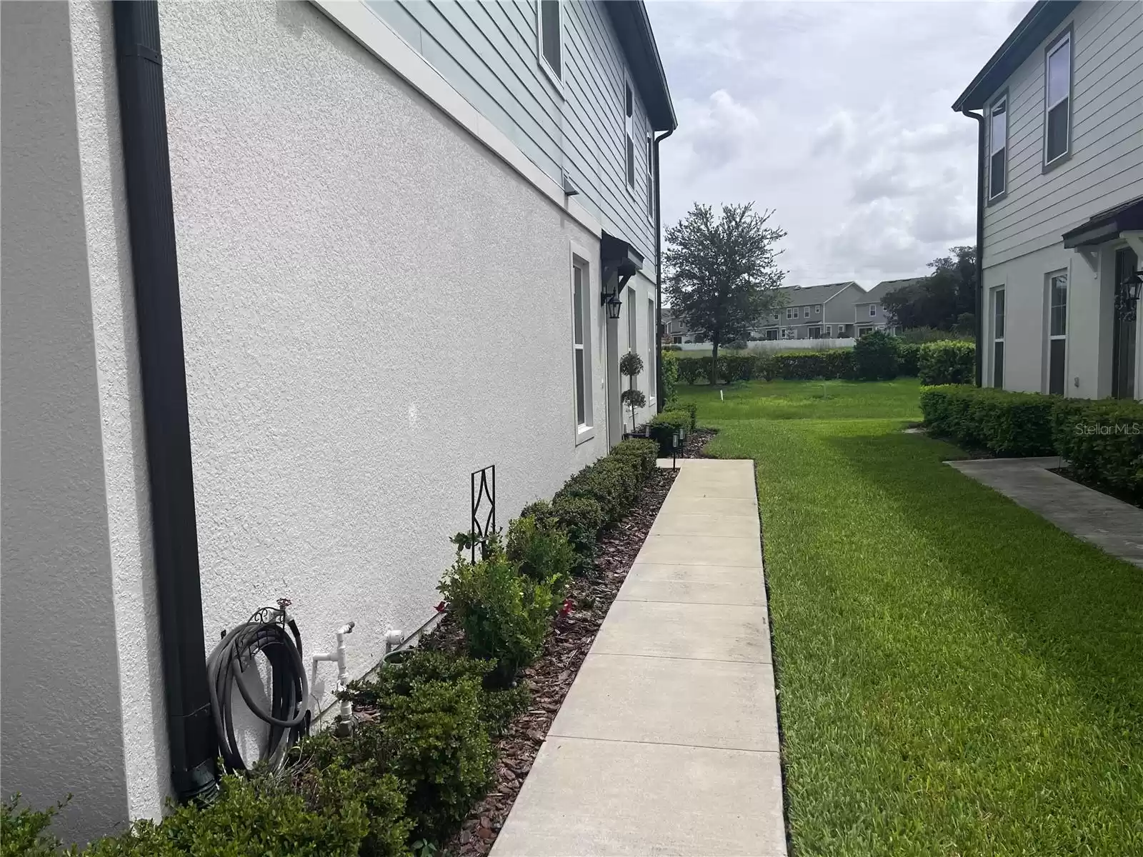 837 BENOI DRIVE, DAVENPORT, Florida 33896, 3 Bedrooms Bedrooms, ,2 BathroomsBathrooms,Residential Lease,For Rent,BENOI,MFRO6223842